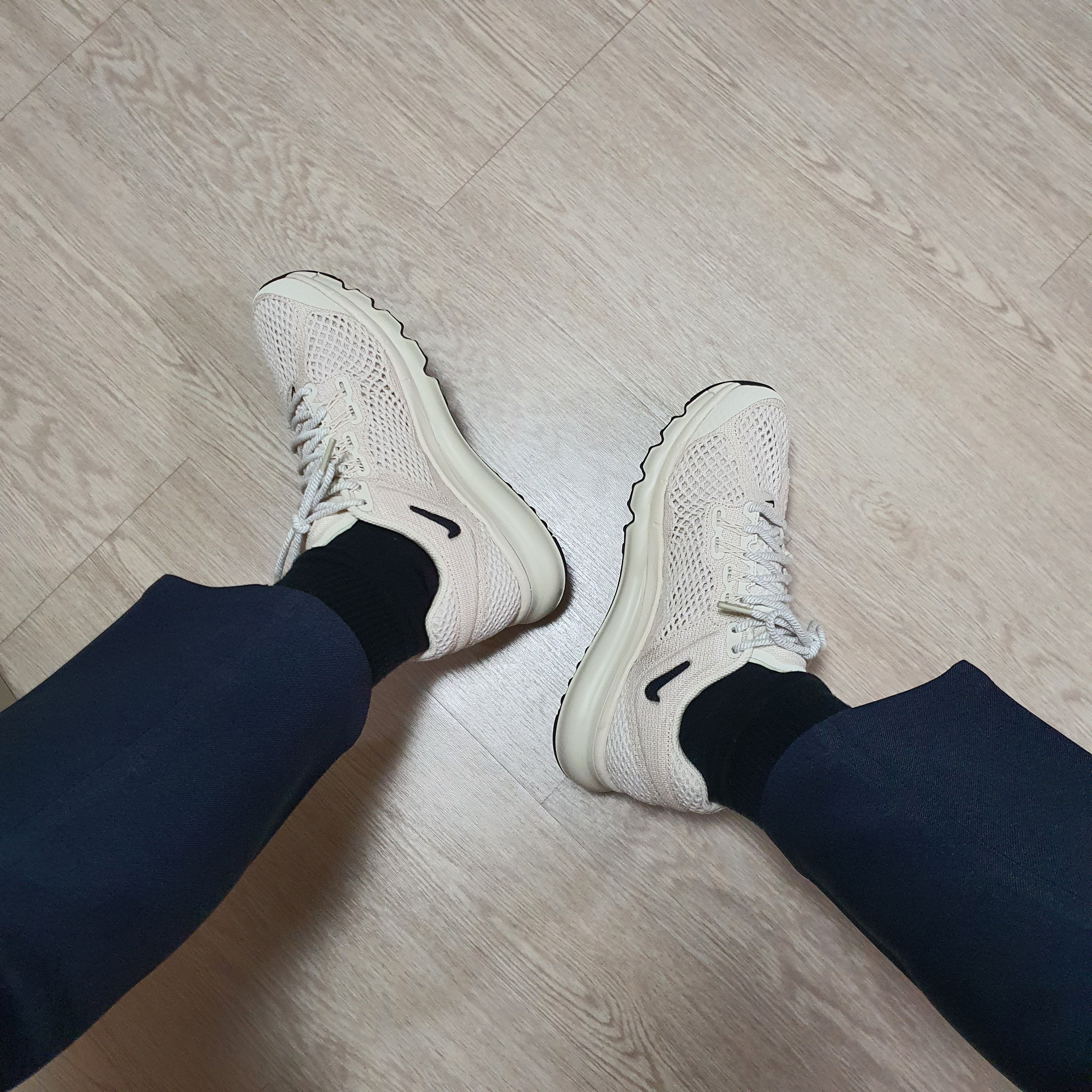 Nike x Stussy Air Max 2013 Fossil 착용 스타일