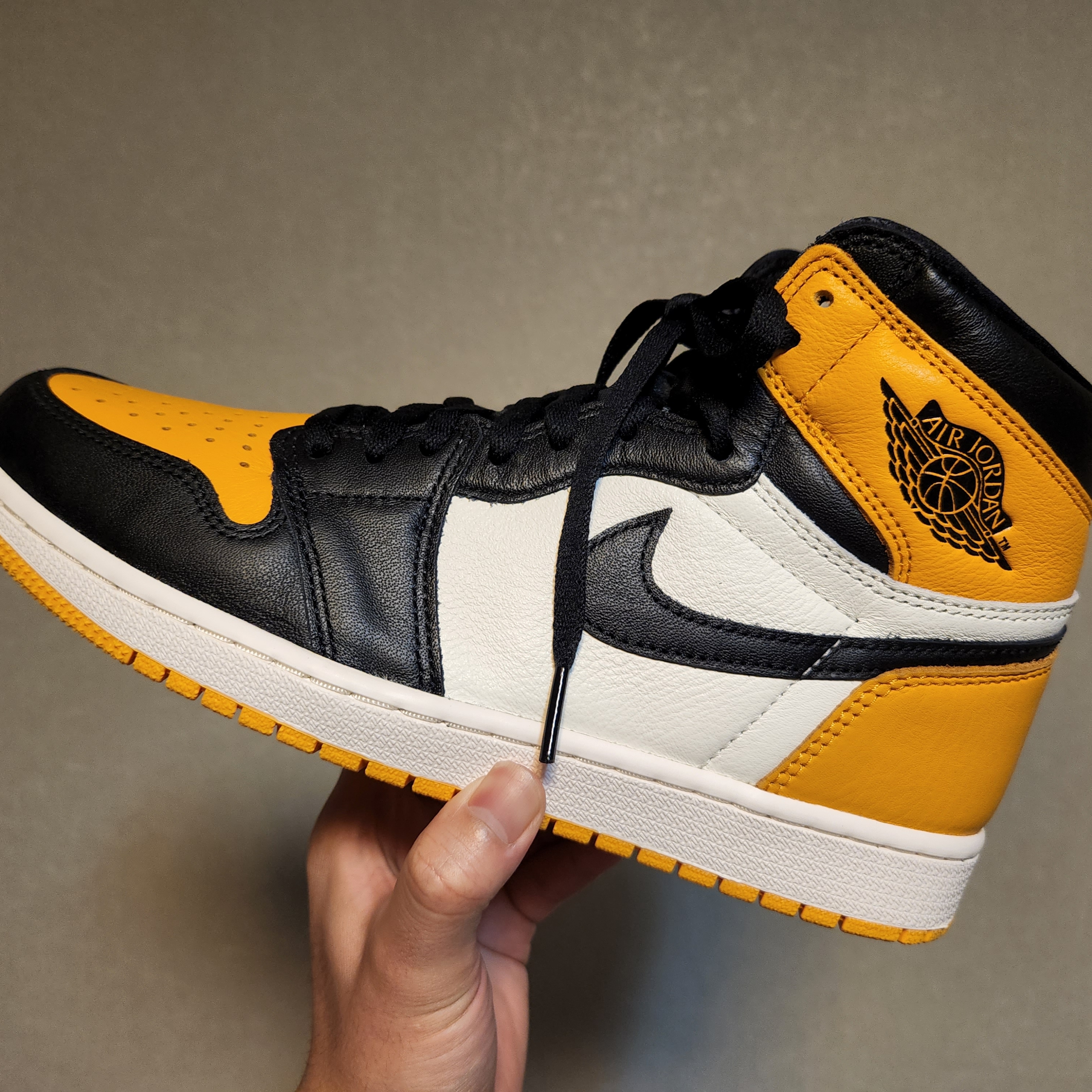 Jordan 1 Retro High OG Taxi 착용 스타일 - 2