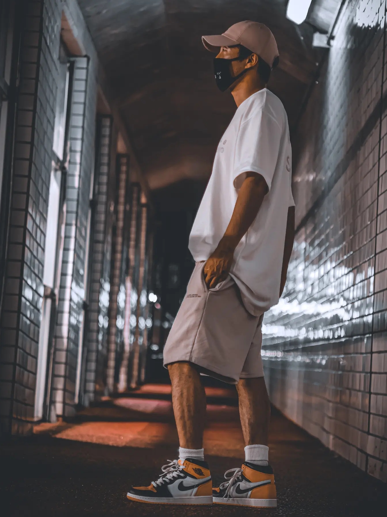 Jordan 1 Retro High OG Taxi, IAB Studio x Ottogi Mayonnaise 50th Anniversary T-Shirt White 착용 스타일 - 2