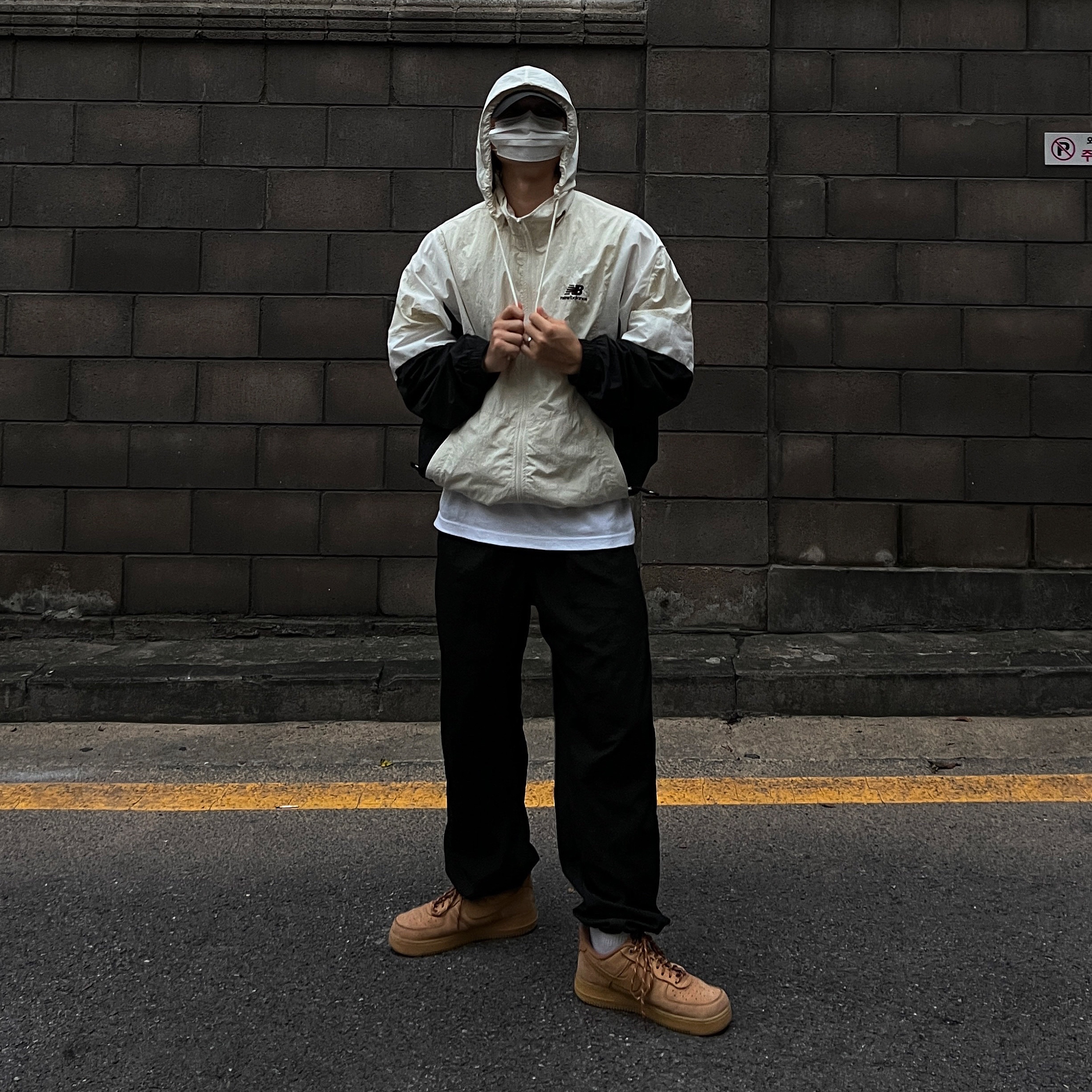 Nike Air Force 1 '07 WB Flax 착용 스타일