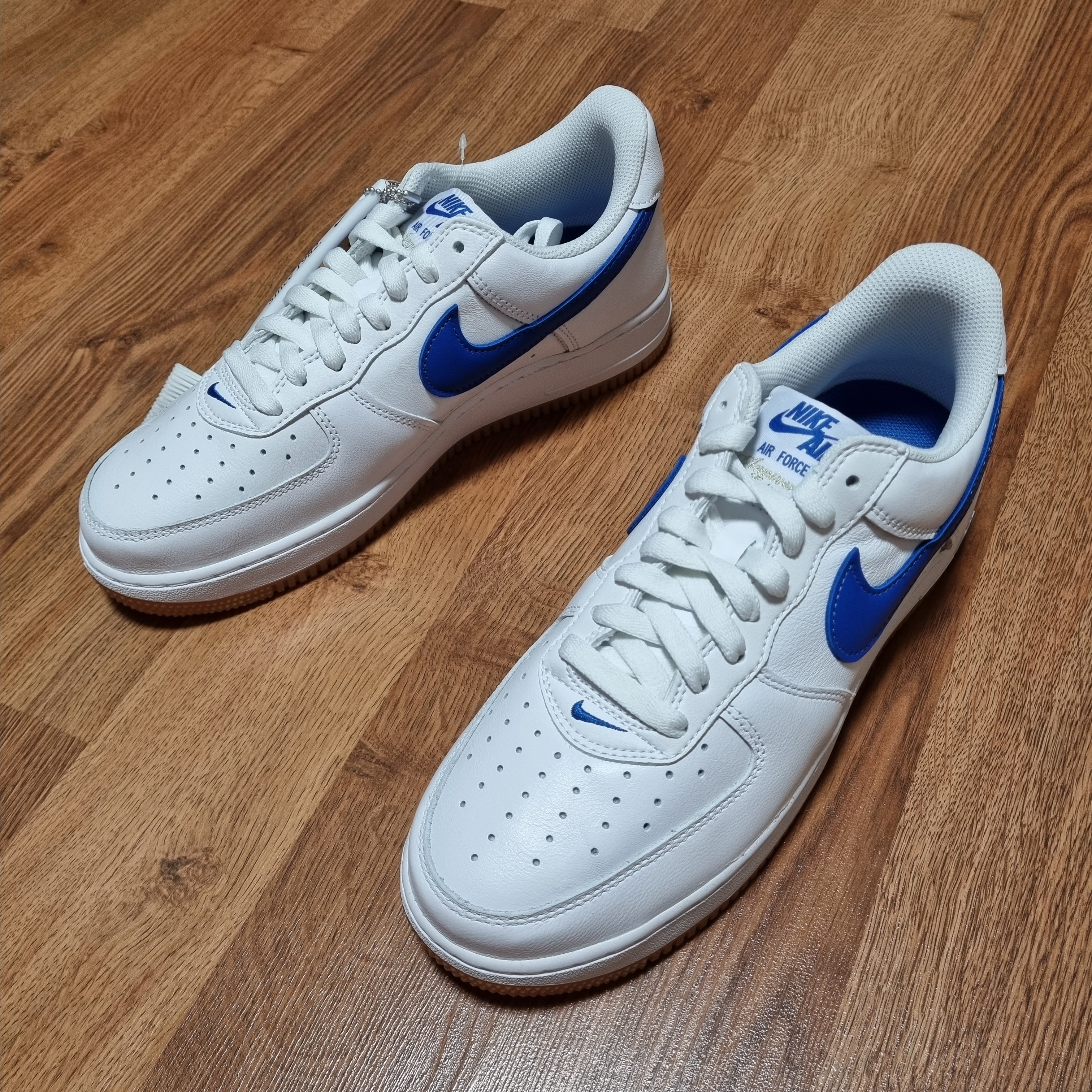 Nike Air Force 1 Low Retro Color of the Month Varsity Royal 착용 스타일 - 2