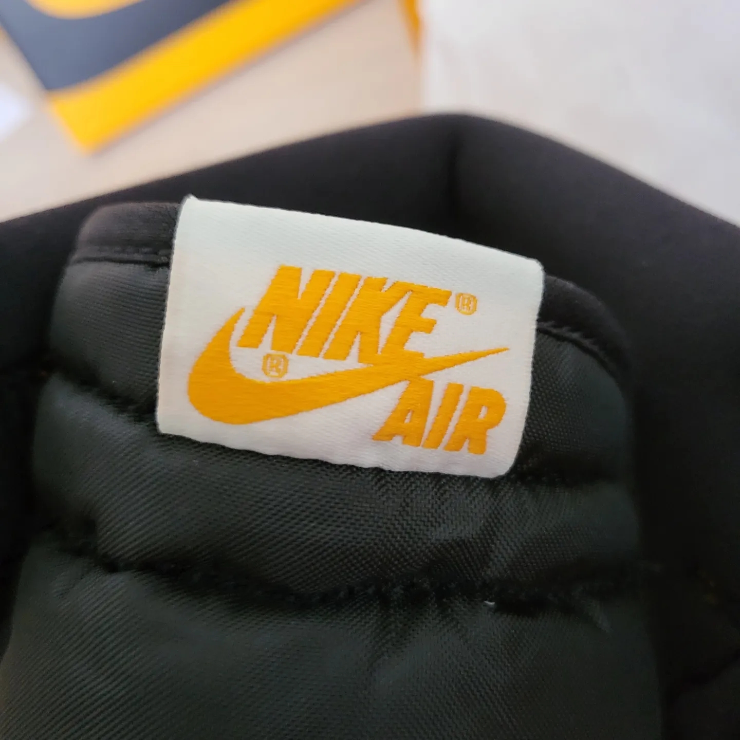 Jordan 1 Retro High OG Taxi 착용 스타일 - 2