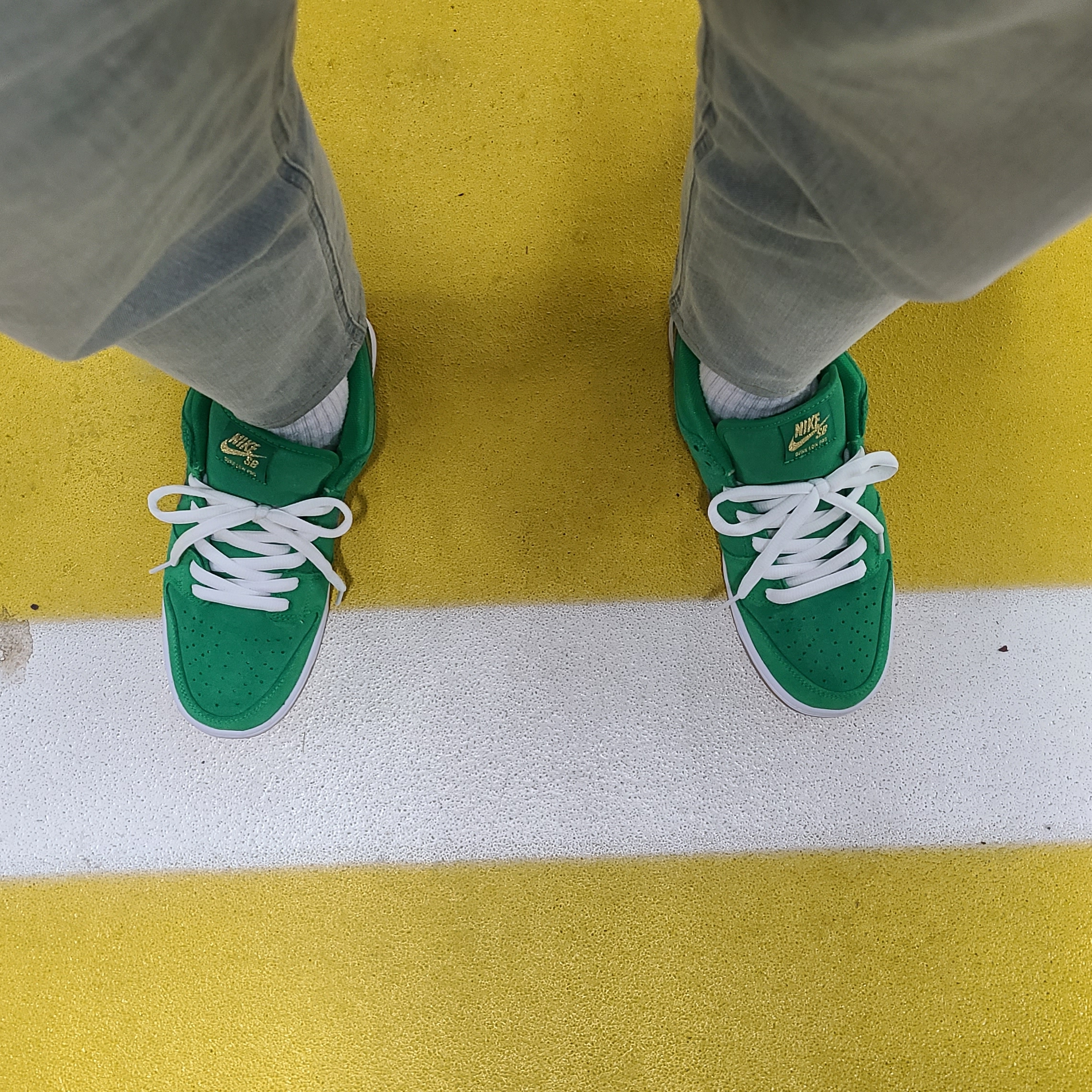 Nike SB Dunk Low Pro Shamrock 착용 스타일 - 1