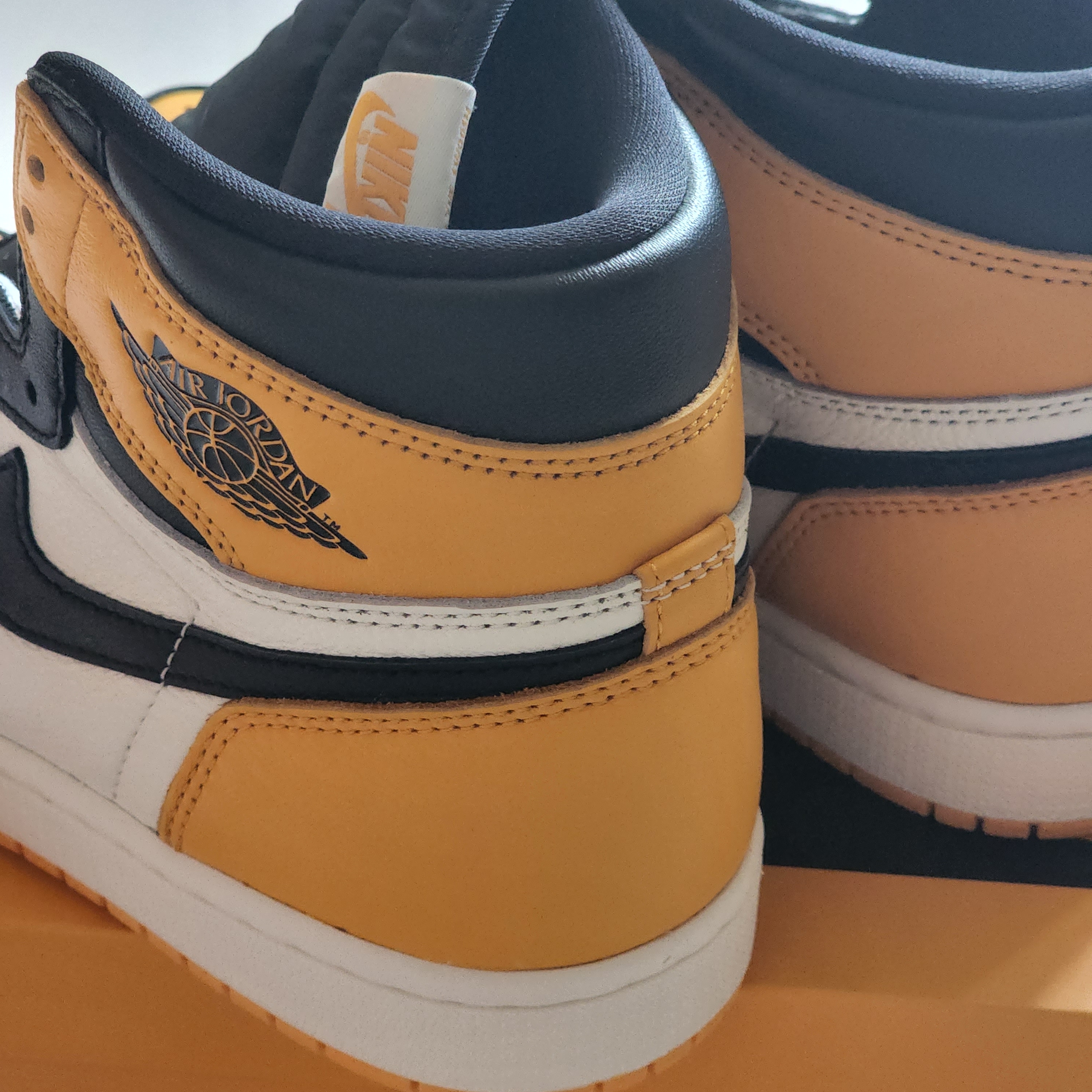 Jordan 1 Retro High OG Taxi 착용 스타일 - 4