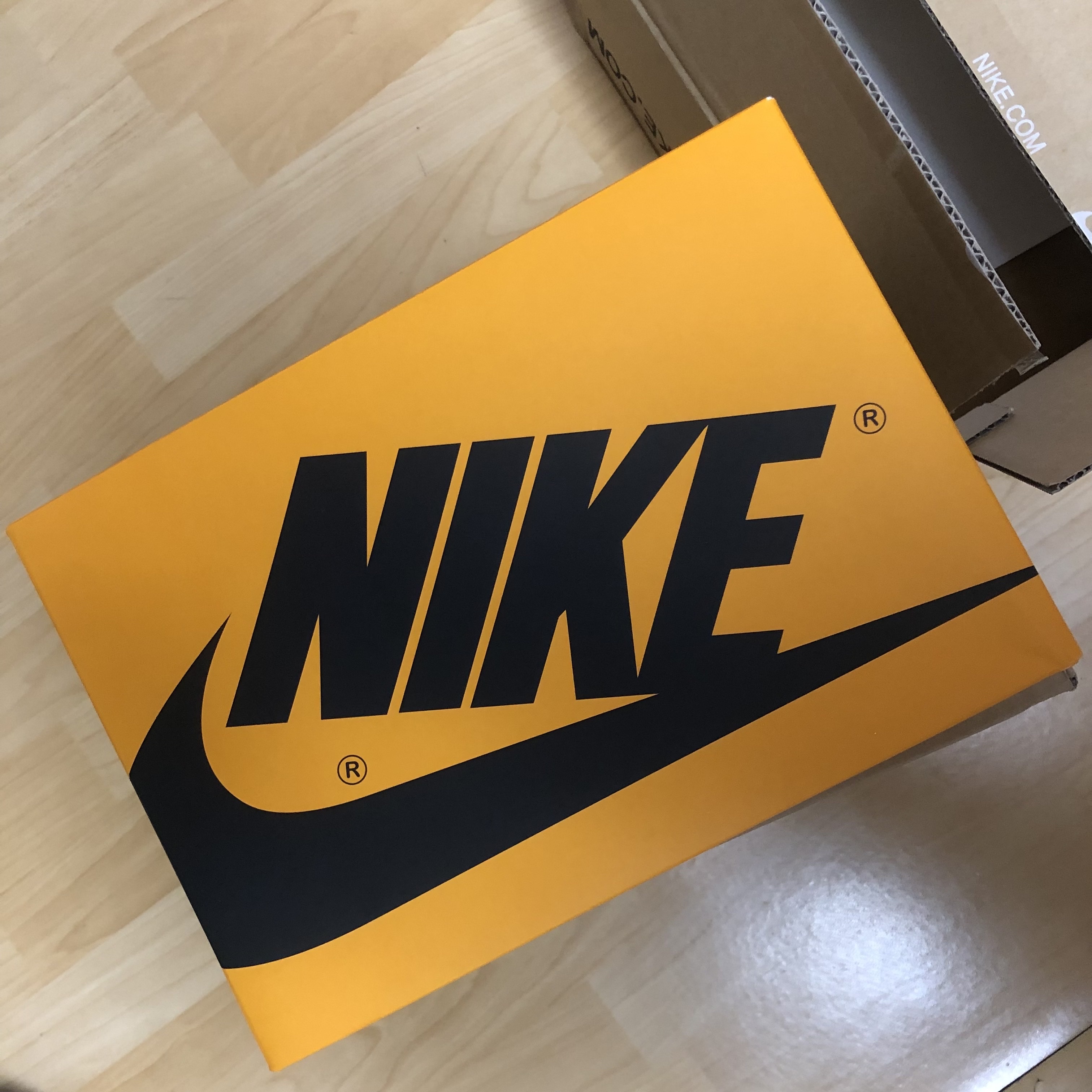 Jordan 1 Retro High OG Taxi 착용 스타일 - 1