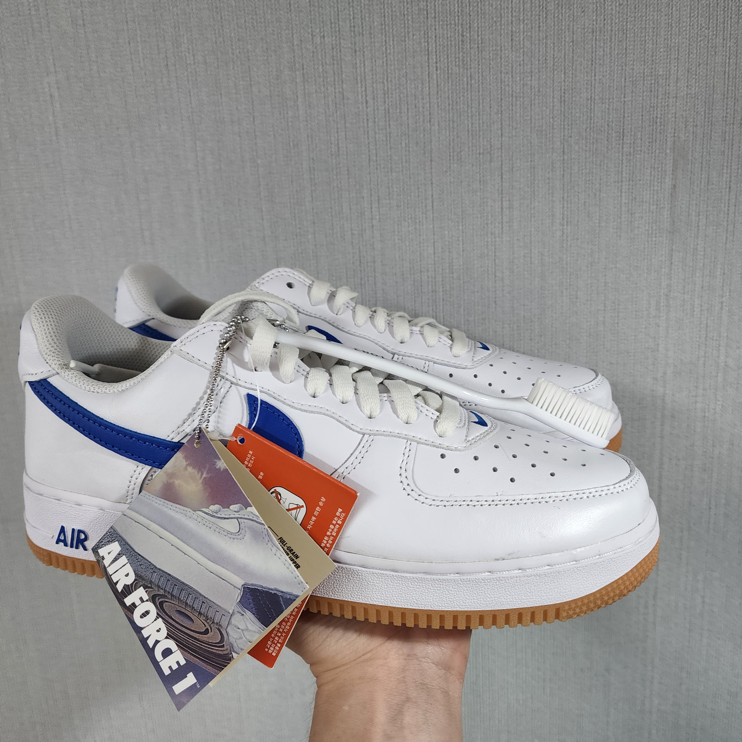 Nike Air Force 1 Low Retro Color of the Month Varsity Royal 착용 스타일