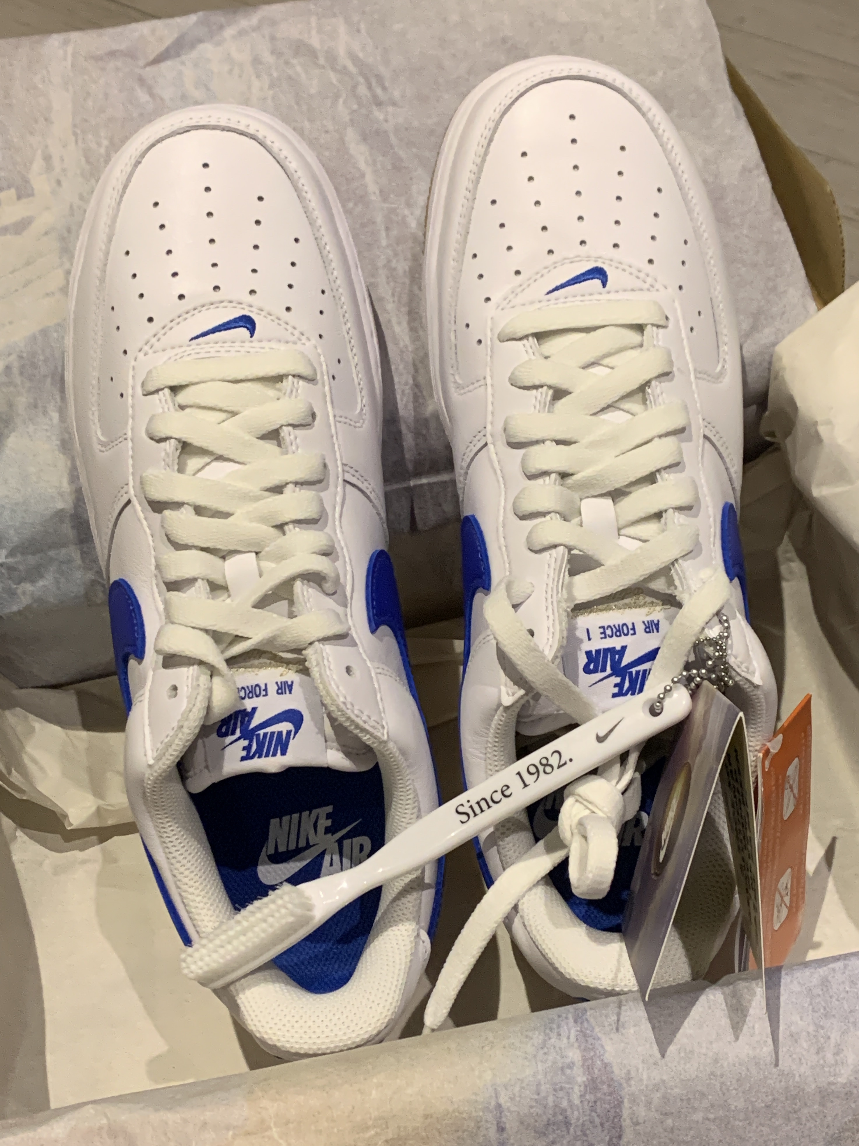 Nike Air Force 1 Low Retro Color of the Month Varsity Royal 착용 스타일