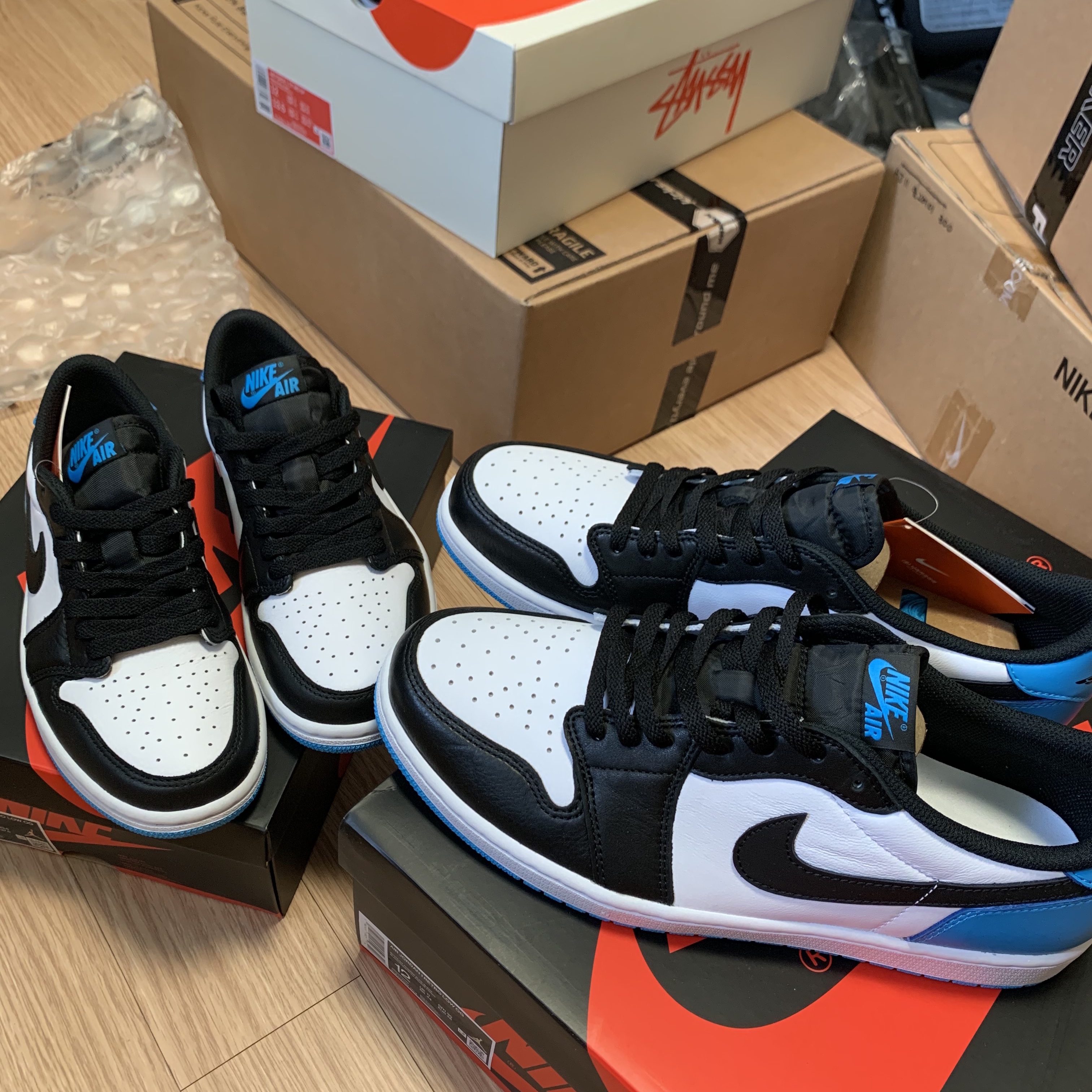Jordan 1 Retro Low OG Black and Dark Powder Blue, (W) Jordan 1 Retro Low OG Black and Dark Powder Blue 착용 스타일