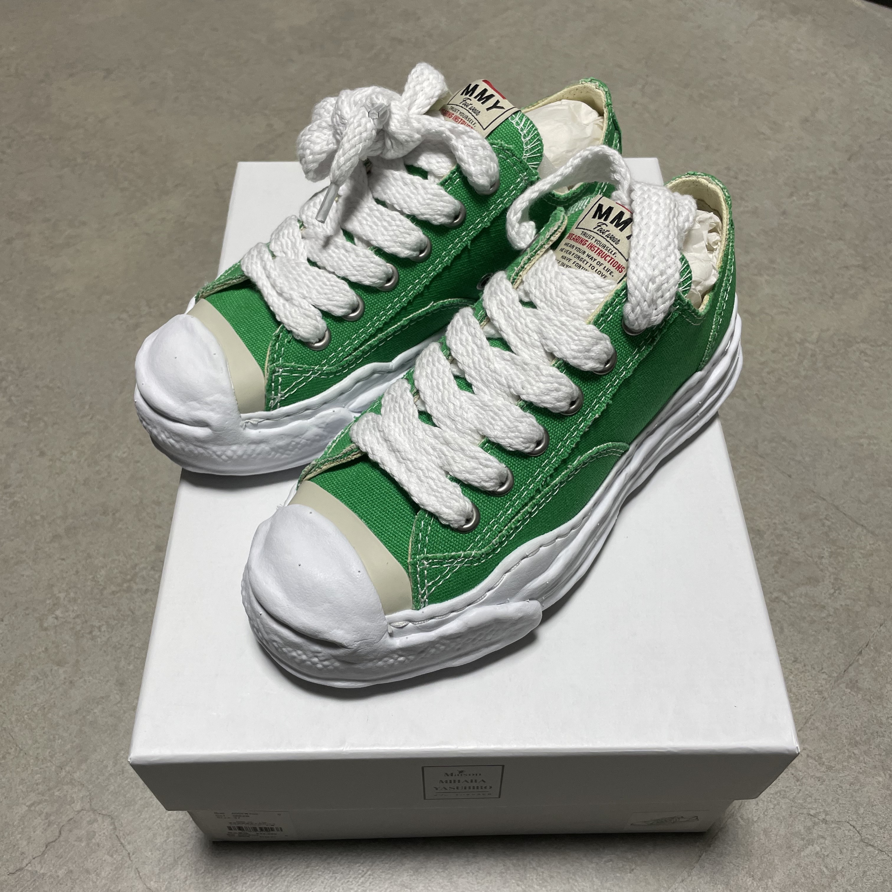 Maison Mihara Yasuhiro Hank OG Sole Canvas Low-top Sneakers Green 착용 스타일 - 1