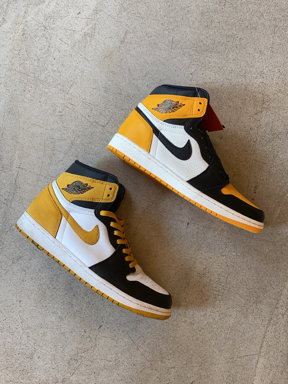 Jordan 1 Retro High Yellow Ochre, Jordan 1 Retro High OG Taxi 착용 스타일
