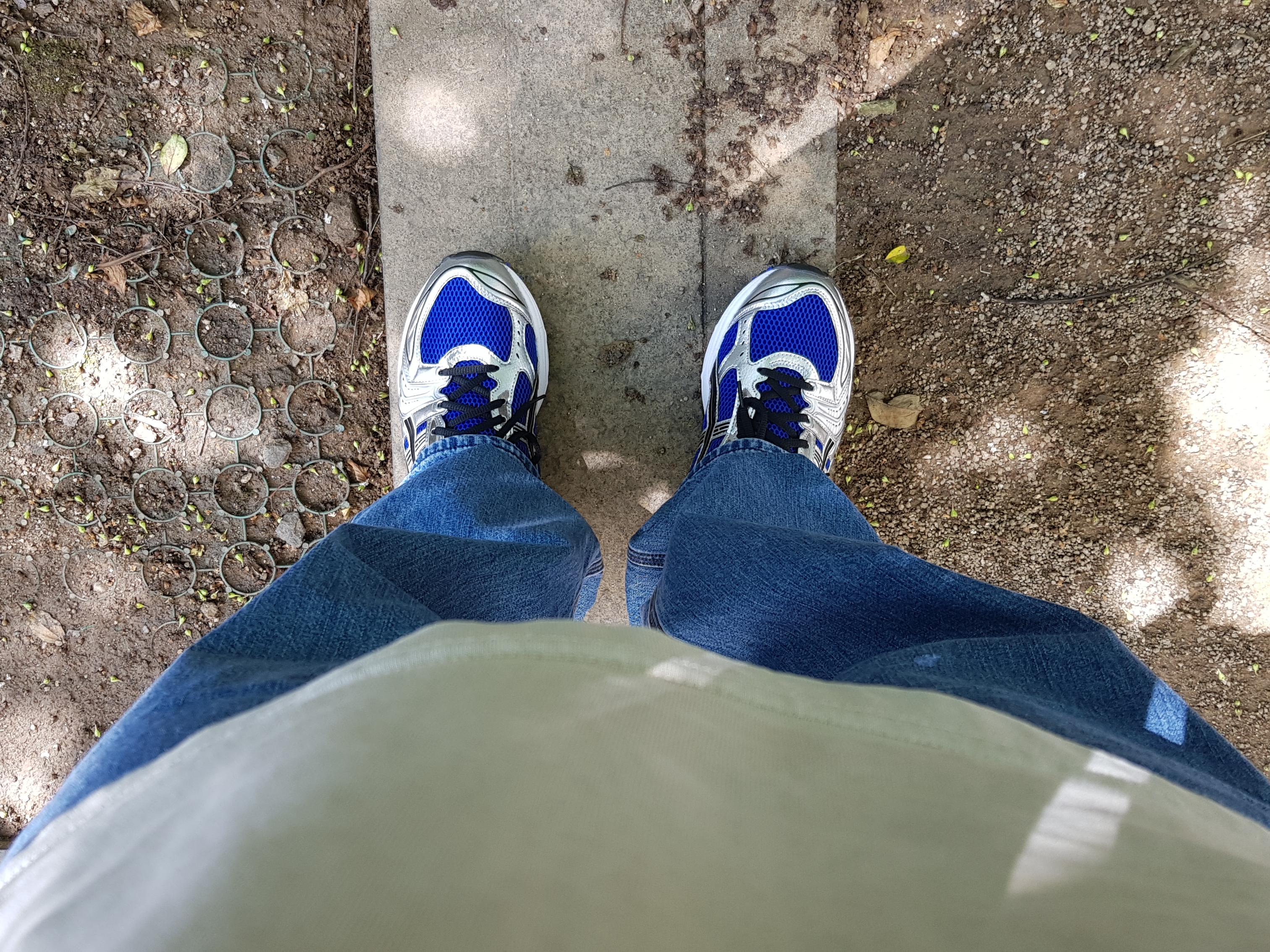Asics Gel-Kayano 14 Monaco Blue Black 착용 스타일