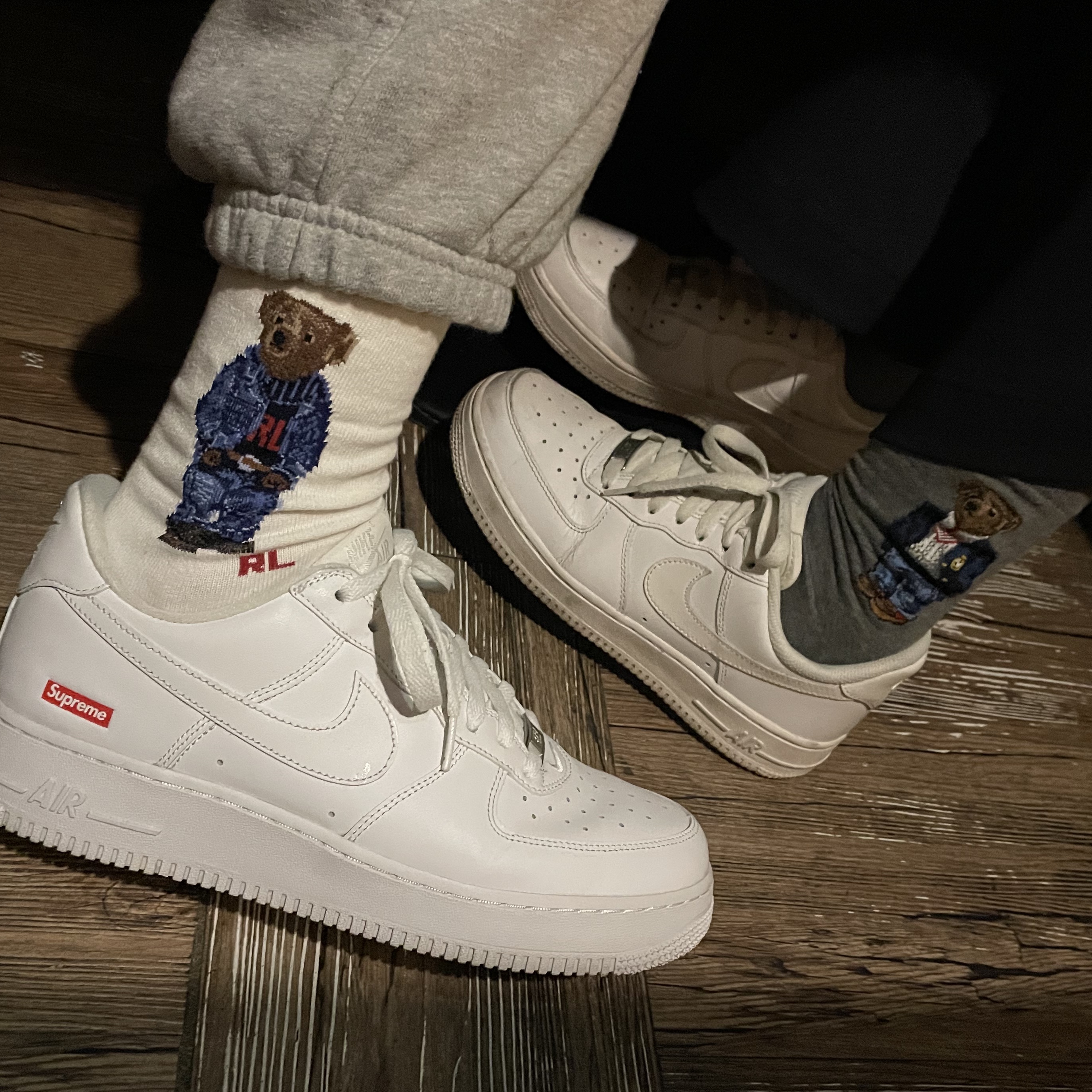 (W) Nike Air Force 1 '07 Low White, Nike x Supreme Air Force 1 Low White 착용 스타일