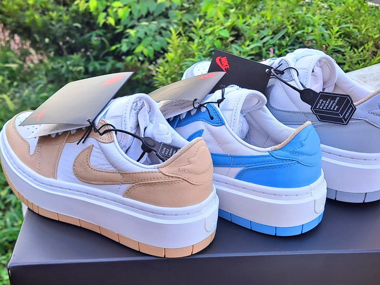 (W) Jordan 1 Elevate Low White Onyx, (W) Jordan 1 Elevate Low SE University Blue 착용 스타일