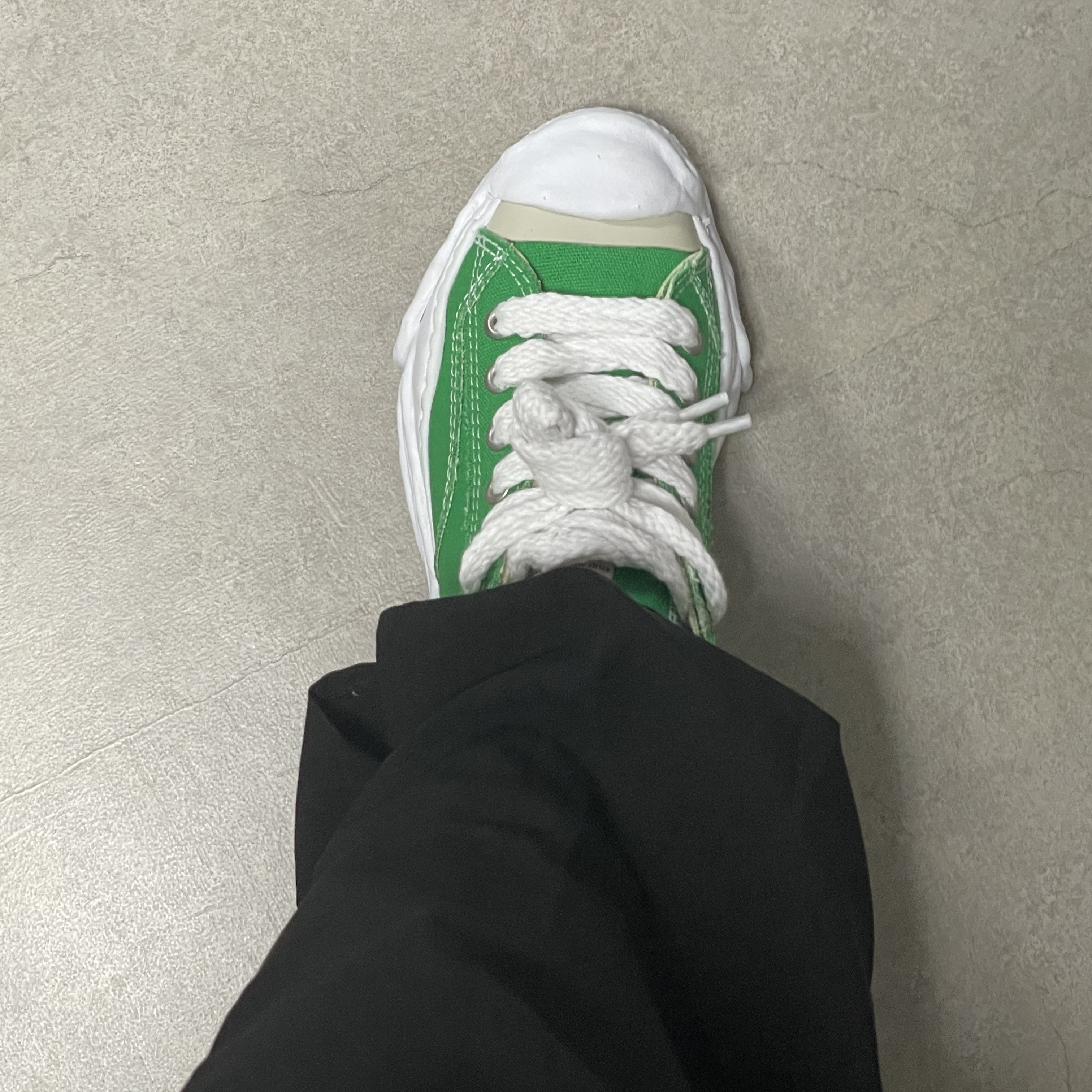 Maison Mihara Yasuhiro Hank OG Sole Canvas Low-top Sneakers Green 착용 스타일 - 4