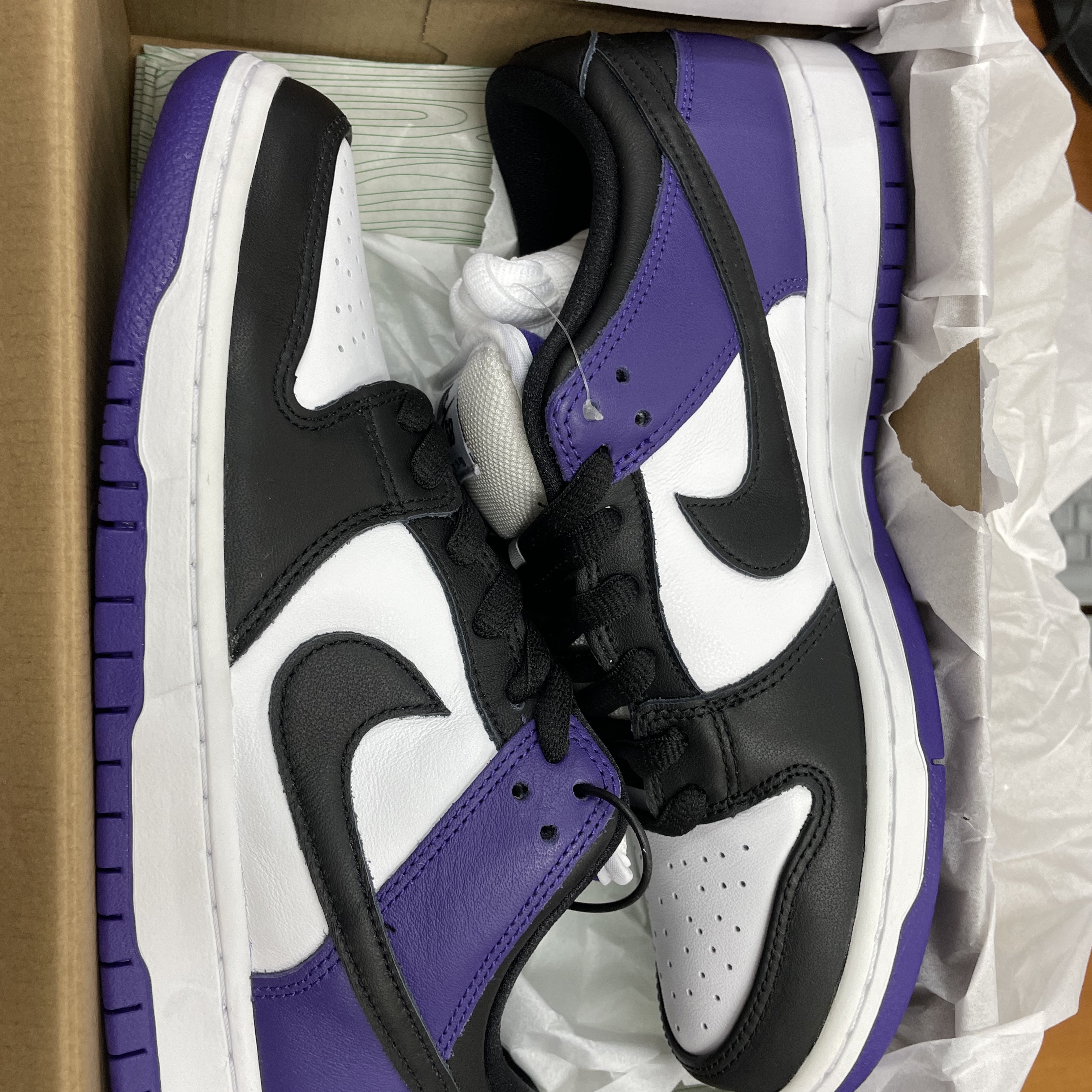 Nike SB Dunk Low Pro Court Purple 착용 스타일 - 5