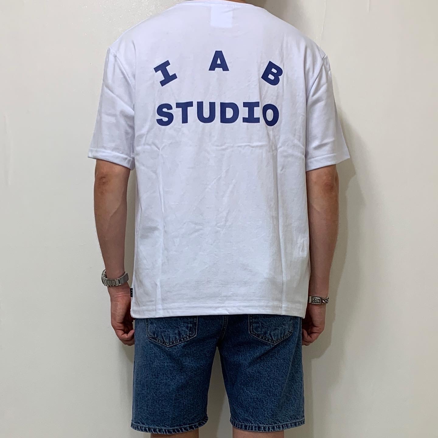 IAB Studio T-Shirt White Navy - 22FW, Nike Dunk Low Retro Black 착용 스타일 - 2