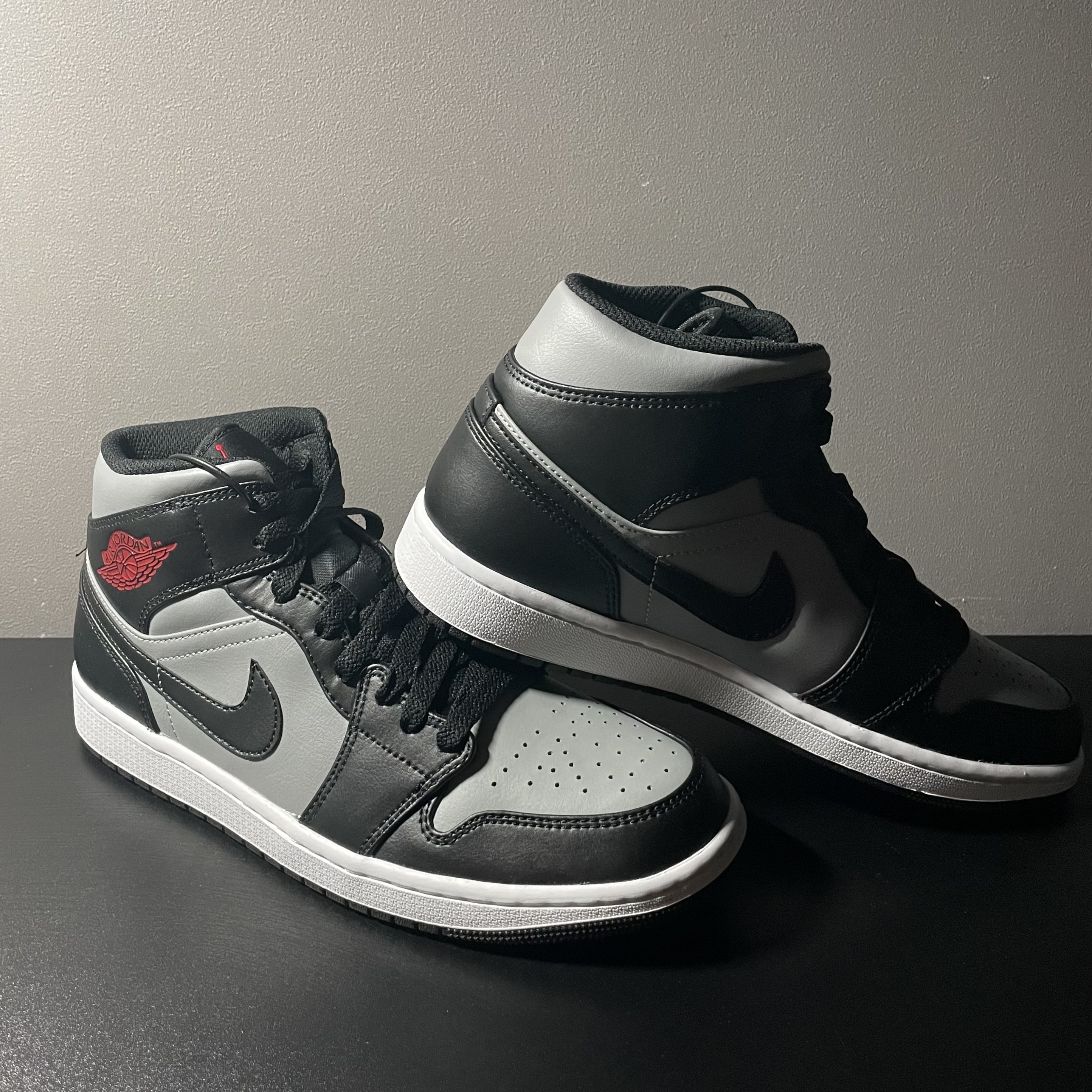 Jordan 1 Mid Shadow 착용 스타일 - 1