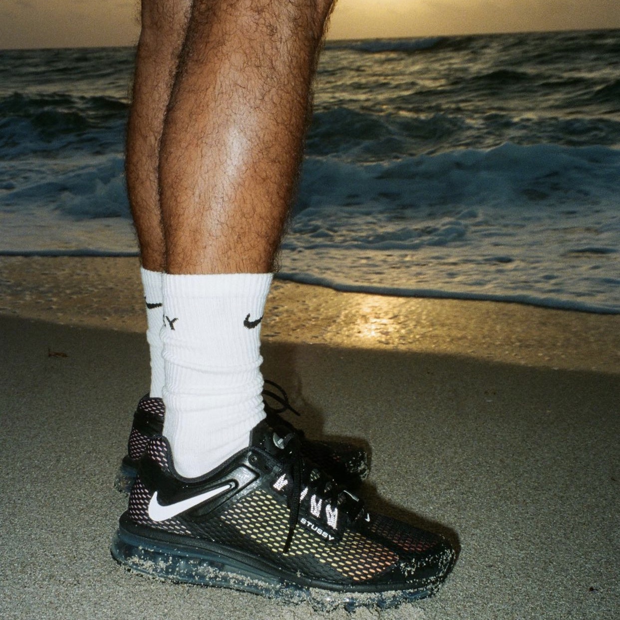 Nike x Stussy Air Max 2013 Black, Nike x Stussy Air Max 2013 Fossil 착용 스타일 - 2