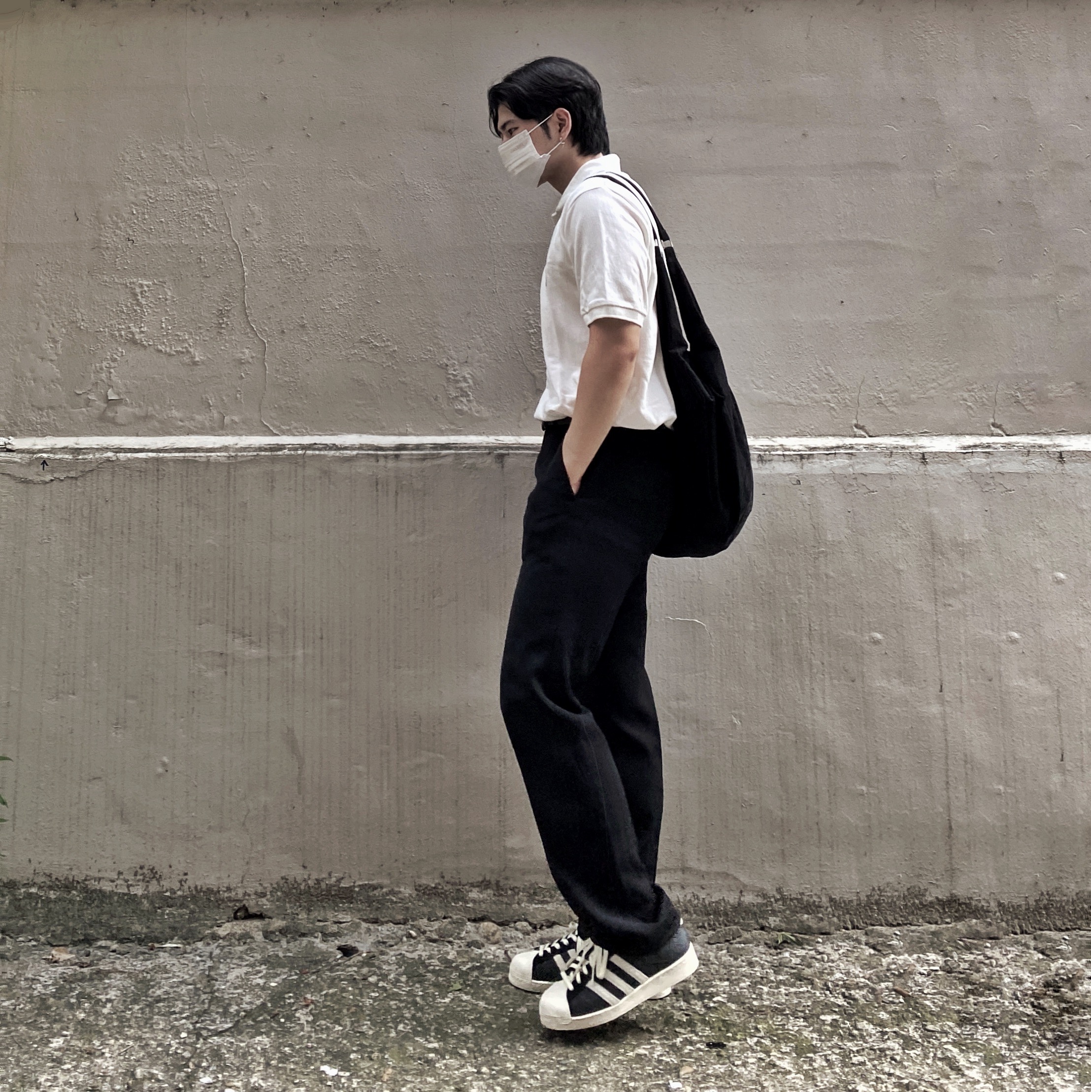 Adidas Superstar 82 Black White 착용 스타일