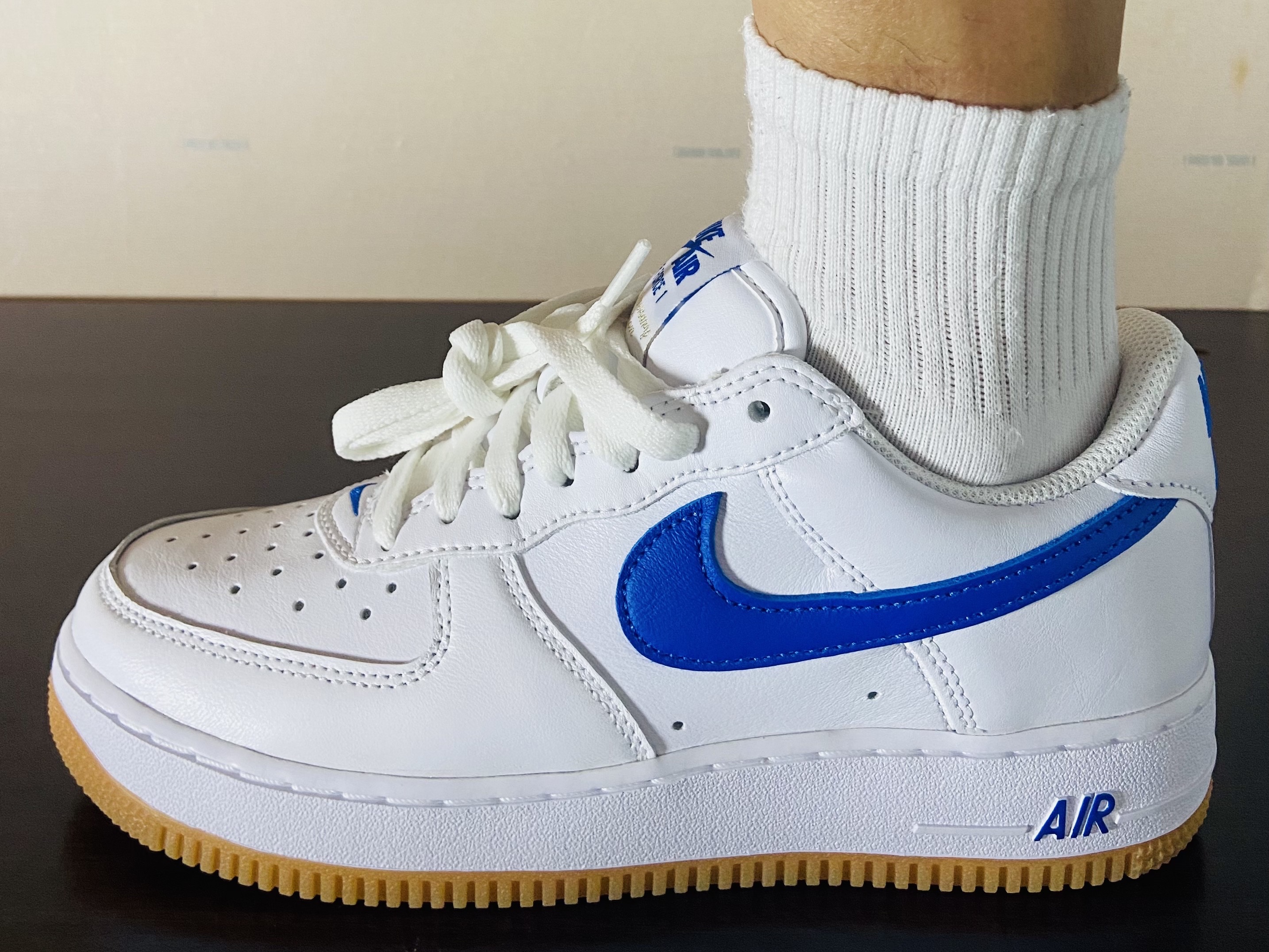 Nike Air Force 1 Low Retro Color of the Month Varsity Royal 착용 스타일