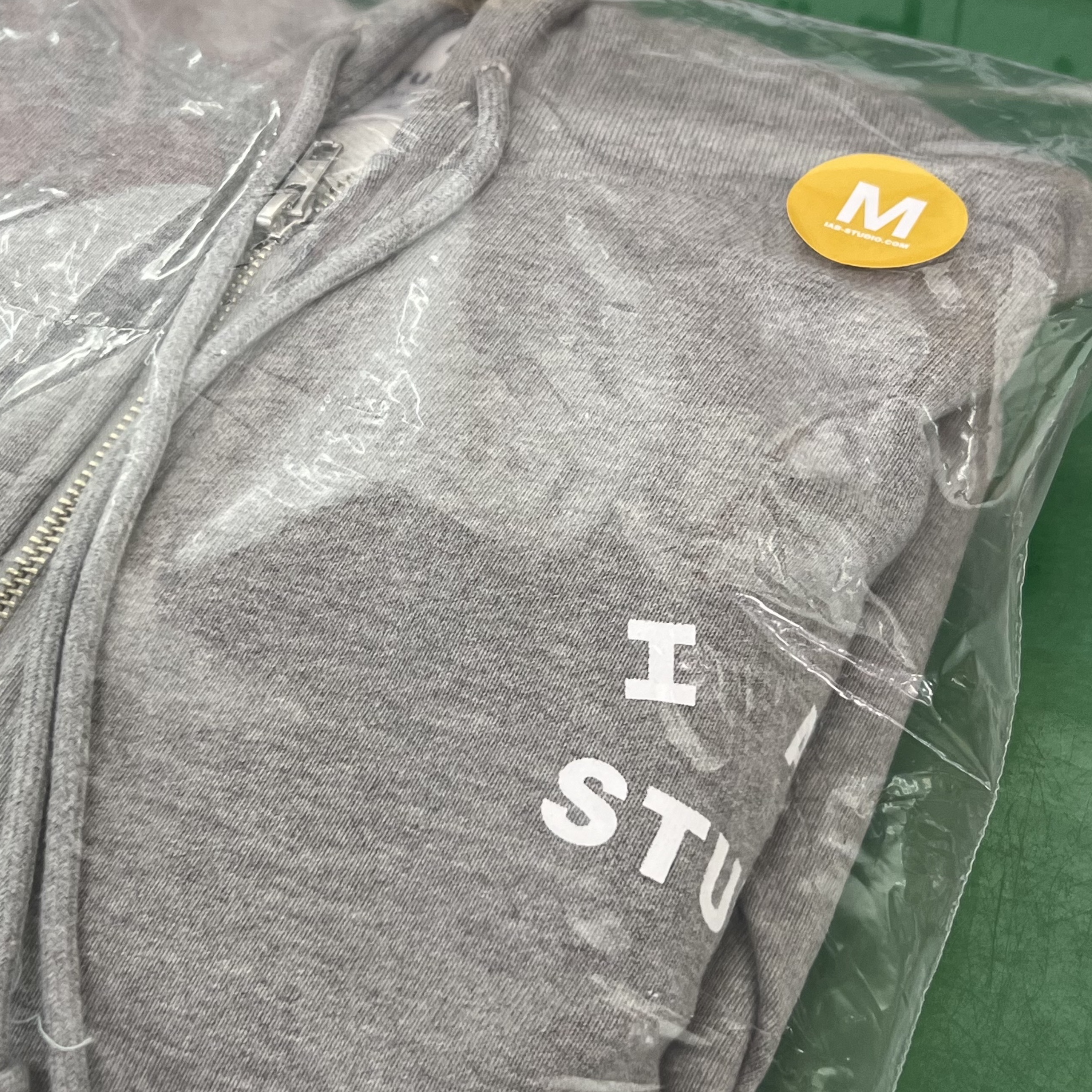 IAB Studio Zip-Up Hoodie Gray - 22FW 착용 스타일