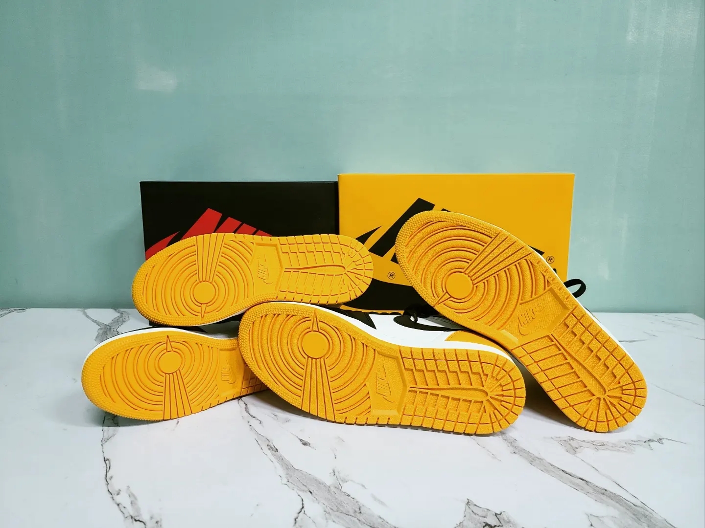 Jordan 1 Retro High OG Taxi, (GS) Jordan 1 Retro High OG Taxi 착용 스타일 - 5