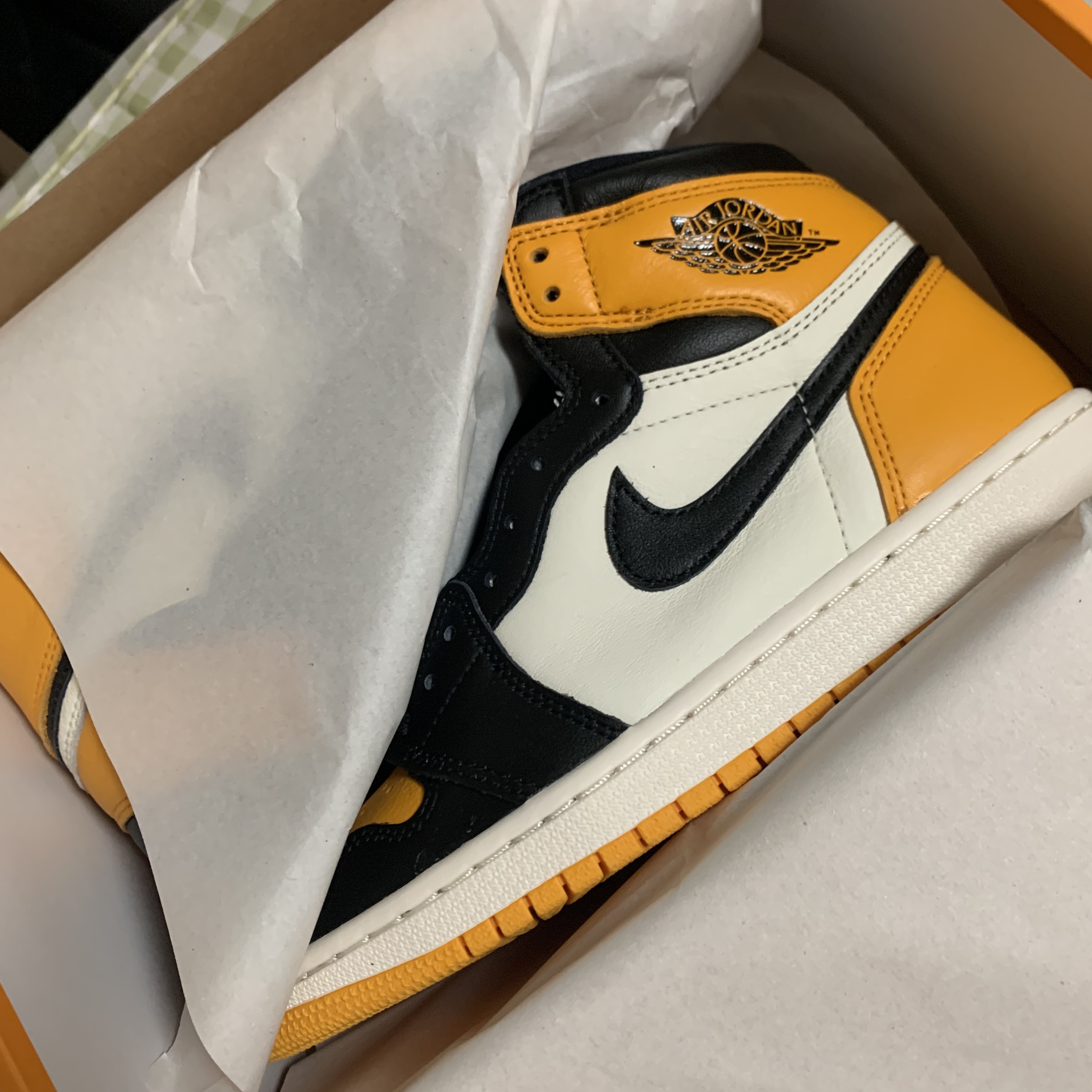Jordan 1 Retro High OG Taxi 착용 스타일 - 2