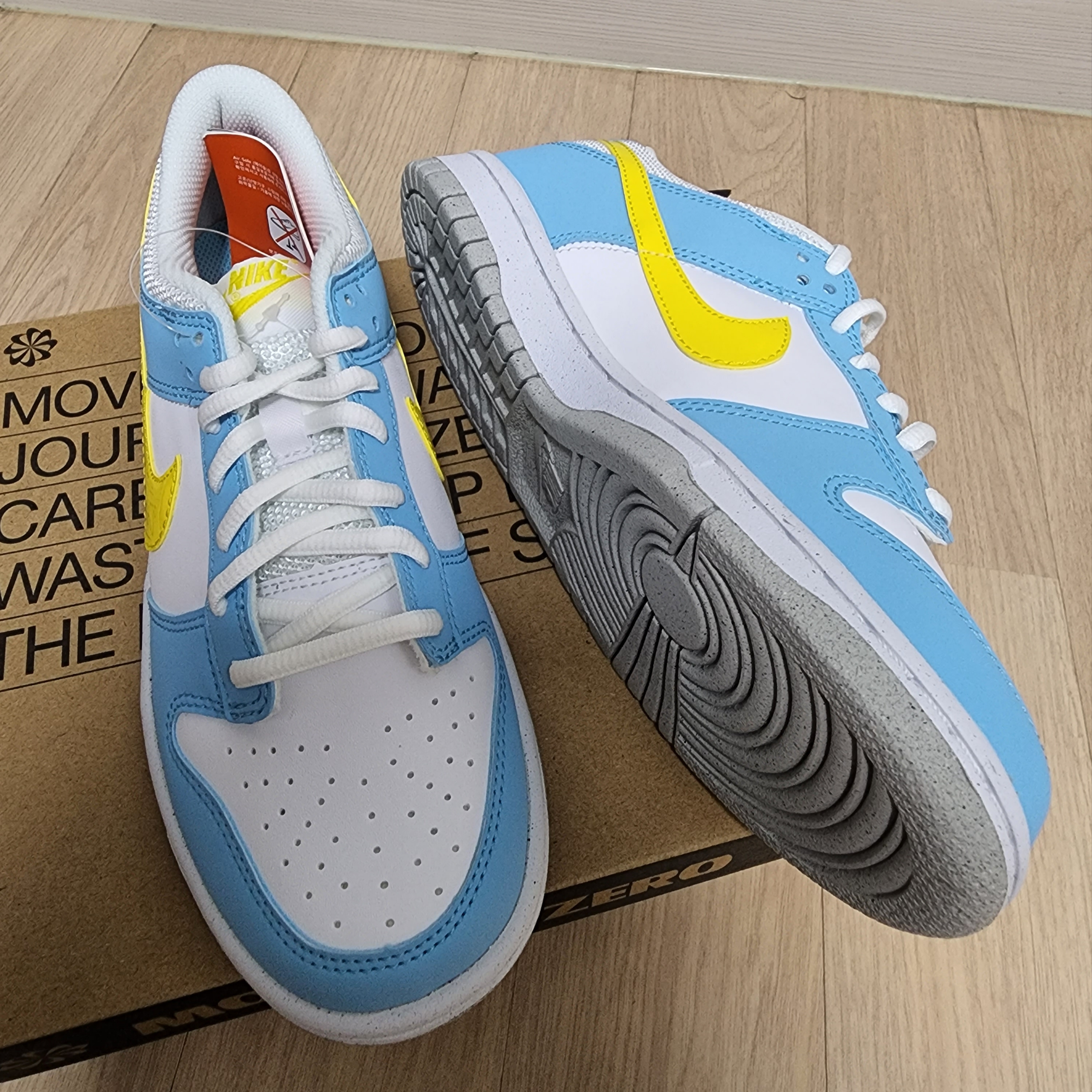 (GS) Nike Dunk Low Next Nature Blue Chill Yellow Strike 착용 스타일 - 3