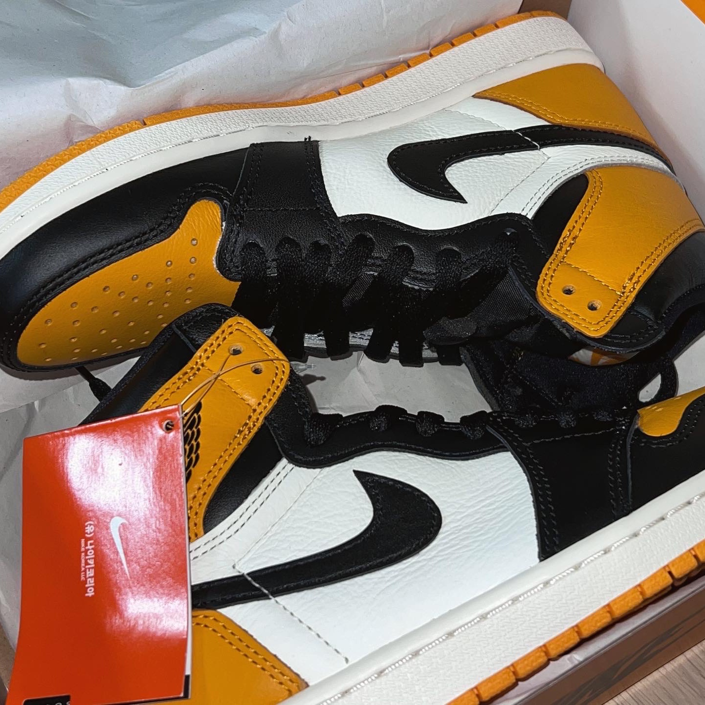 Jordan 1 Retro High OG Taxi 착용 스타일 - 2