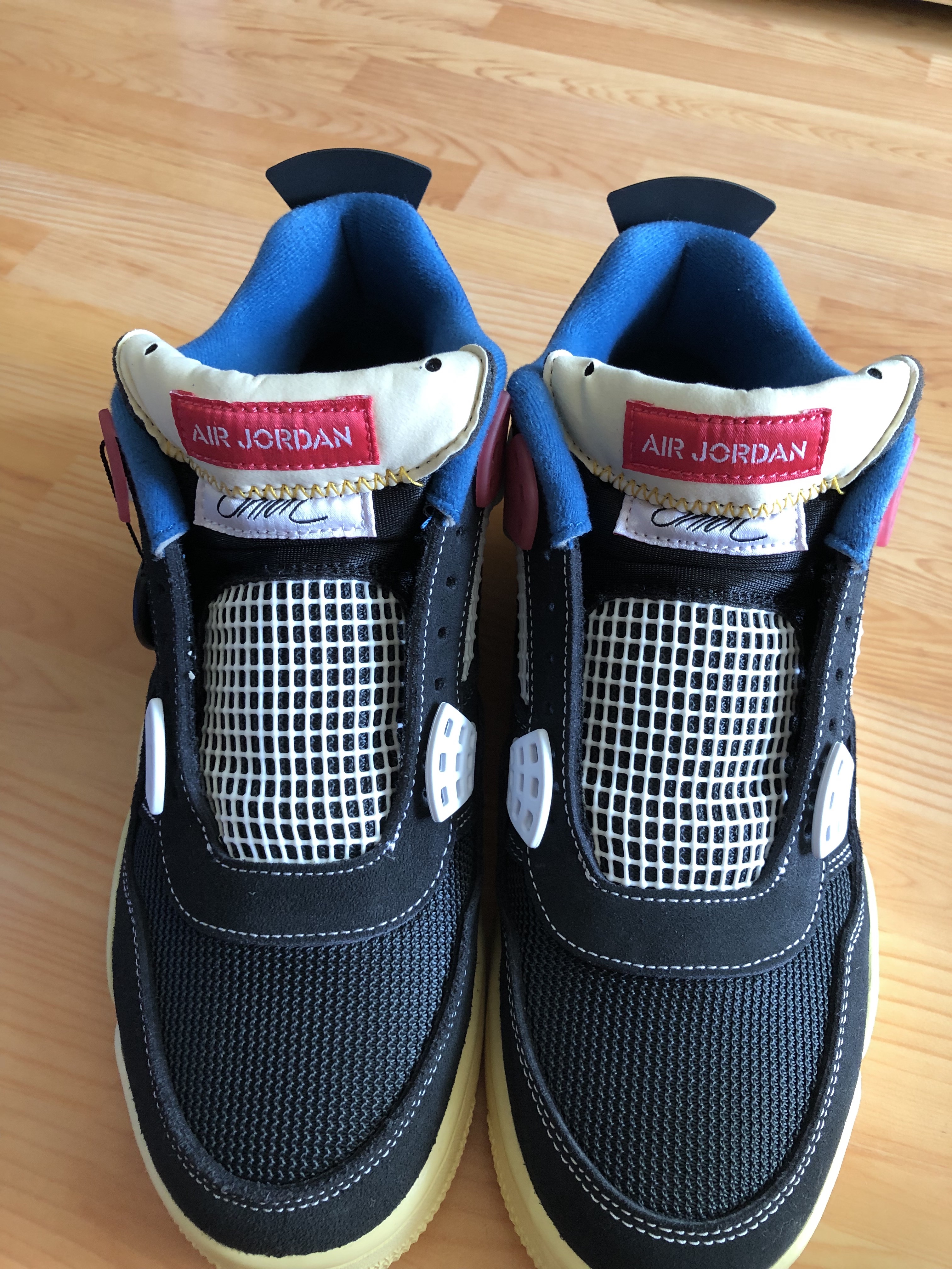 Jordan 4 x Union Retro Off Noir, Jordan x Travis Scott S/S Top - US/EU 착용 스타일 - 2