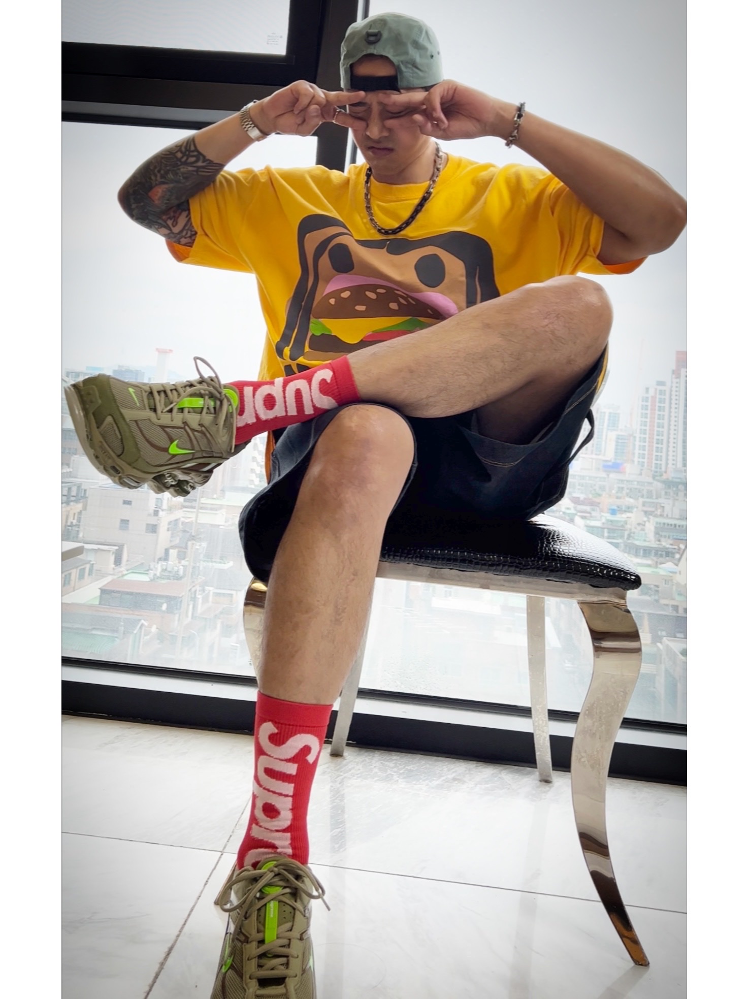 Supreme Waxed Cotton Camp Cap Green - 21FW, Supreme x Nike Lightweight Crew Socks Red (1 Pack) 착용 스타일 - 4