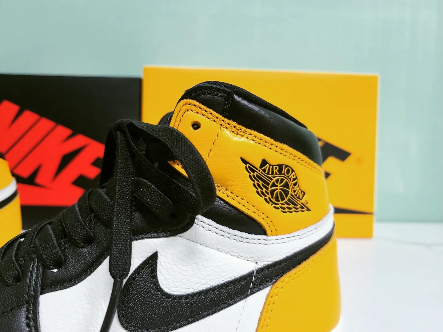 Jordan 1 Retro High OG Taxi, (GS) Jordan 1 Retro High OG Taxi 착용 스타일 - 4