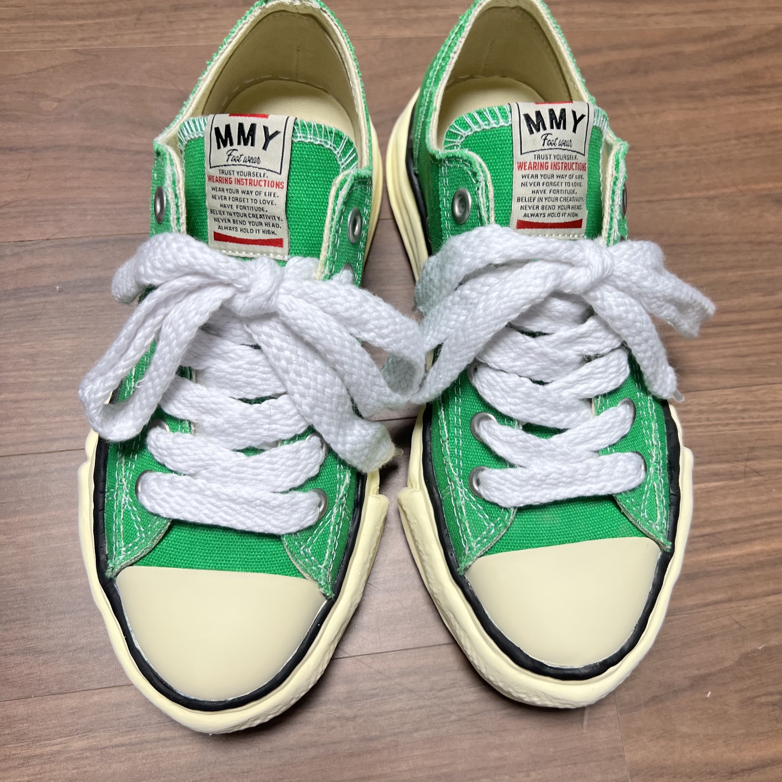 Maison Mihara Yasuhiro Peterson VL OG Sole Canvas Low-top Sneakers Green 착용 스타일 - 1