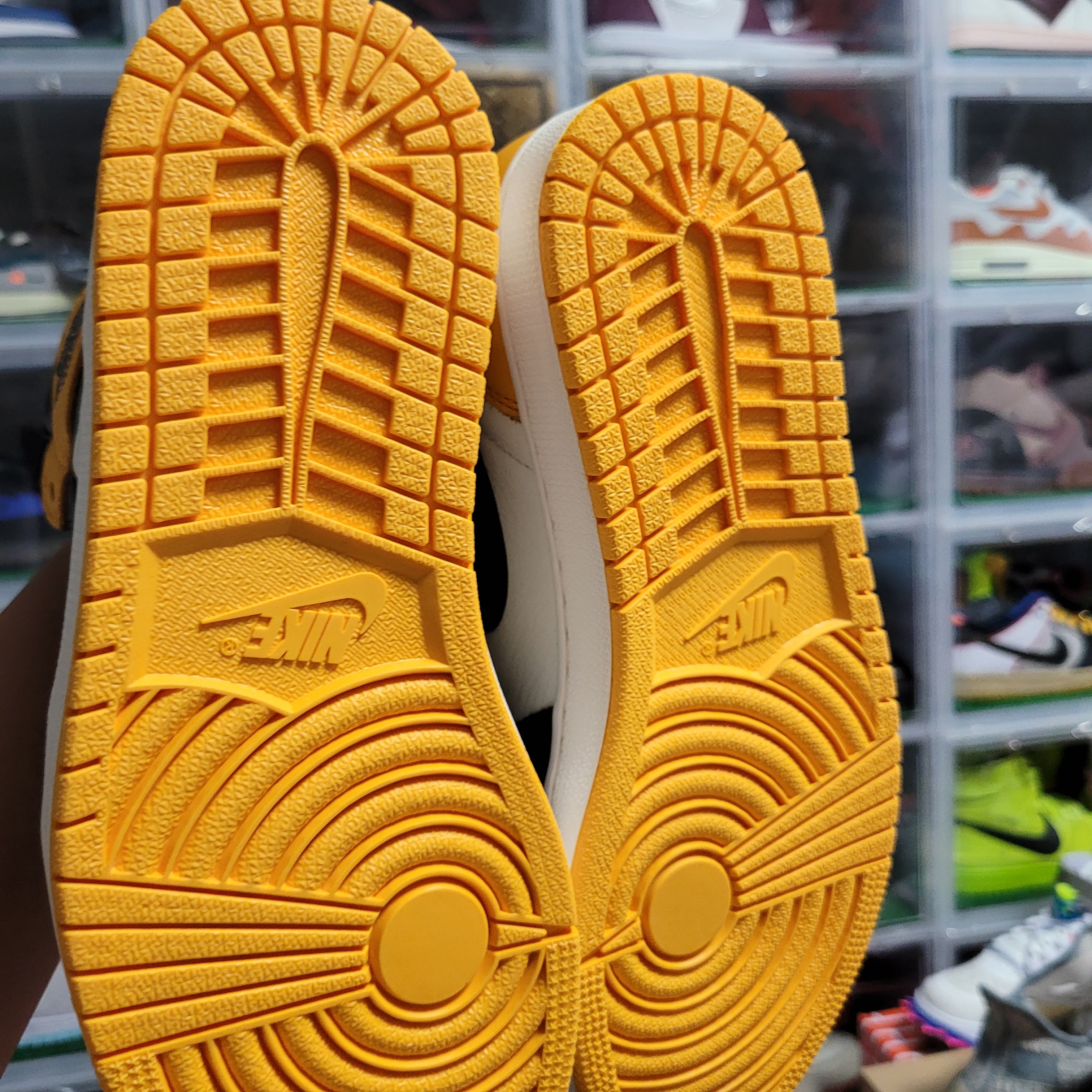 Jordan 1 Retro High OG Taxi 착용 스타일 - 3