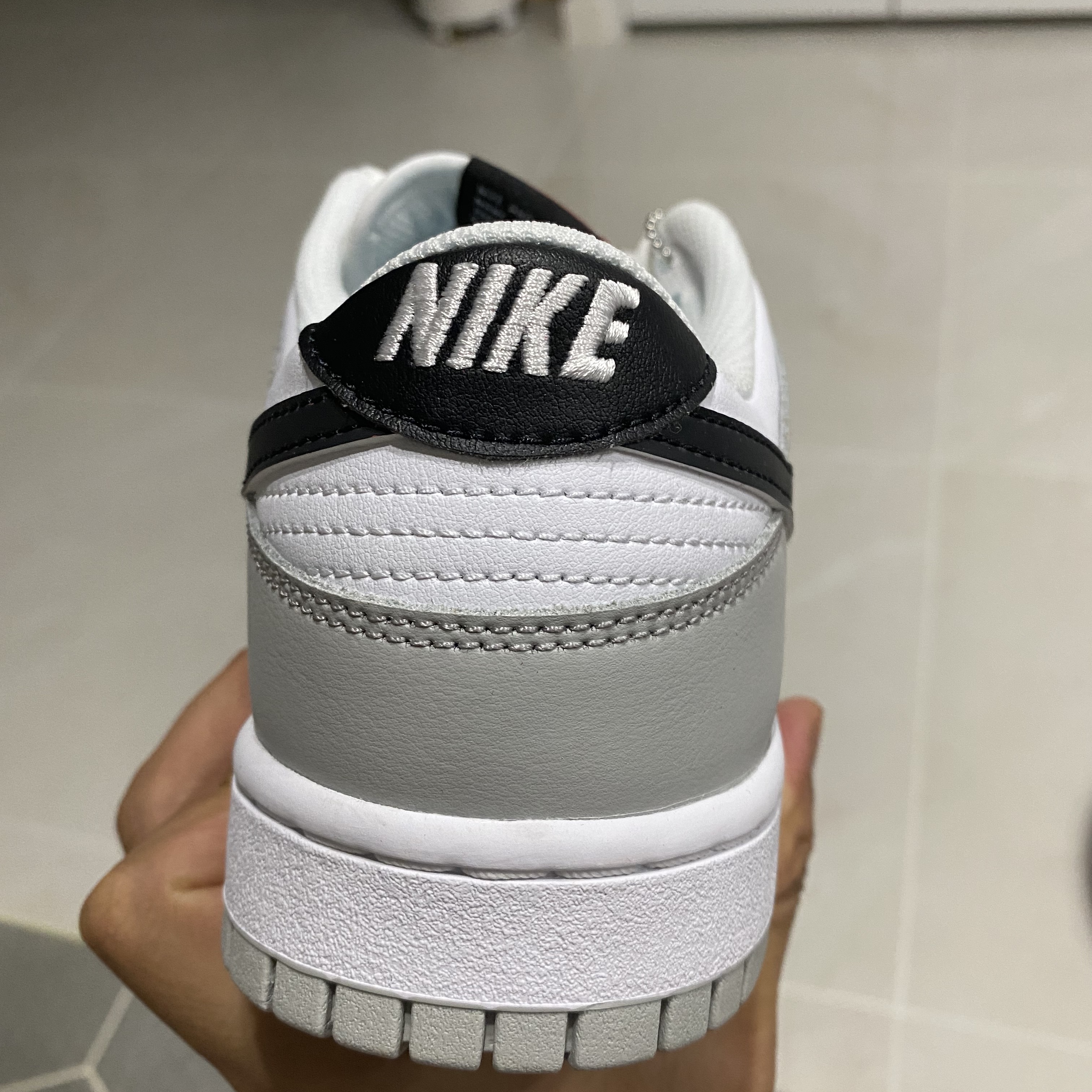 Nike Dunk Low Retro SE Jackpot Grey Fog 착용 스타일 - 3