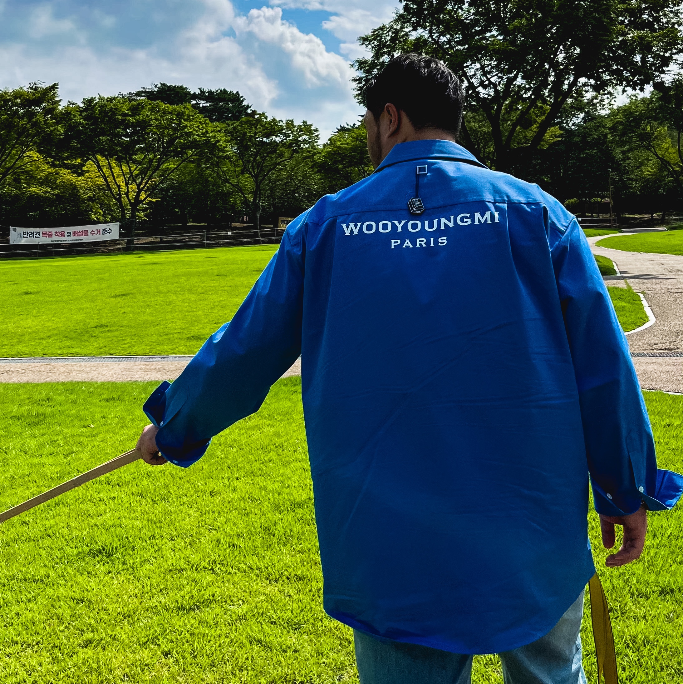 Wooyoungmi Back Logo Shirt Blue - 22SS 착용 스타일