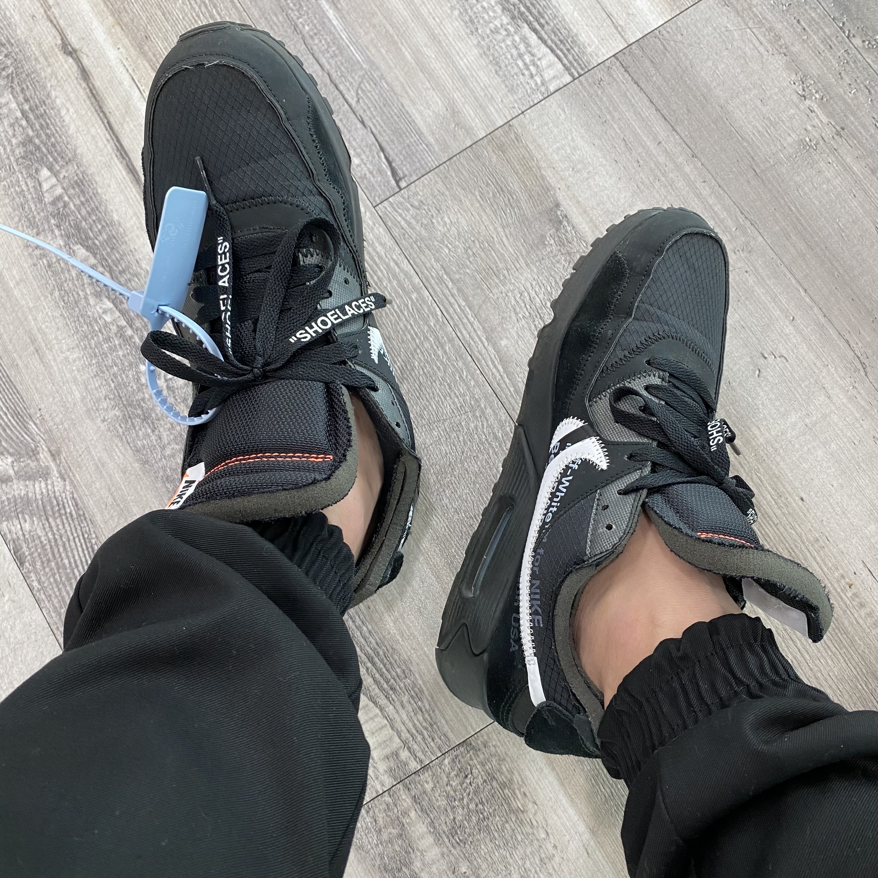 Nike x Off-White Air Max 90 V2 Black White 착용 스타일