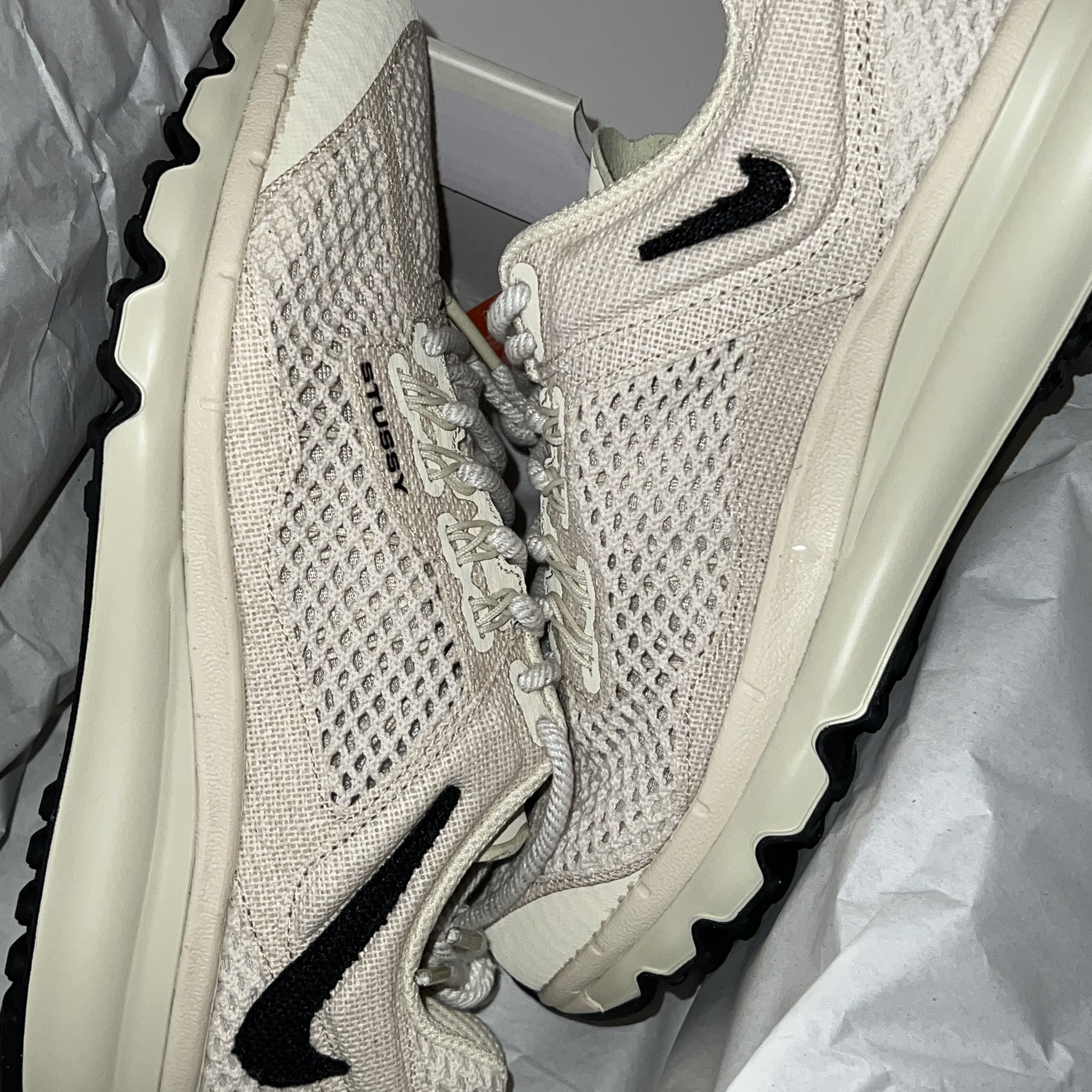 Nike x Stussy Air Max 2013 Fossil 착용 스타일