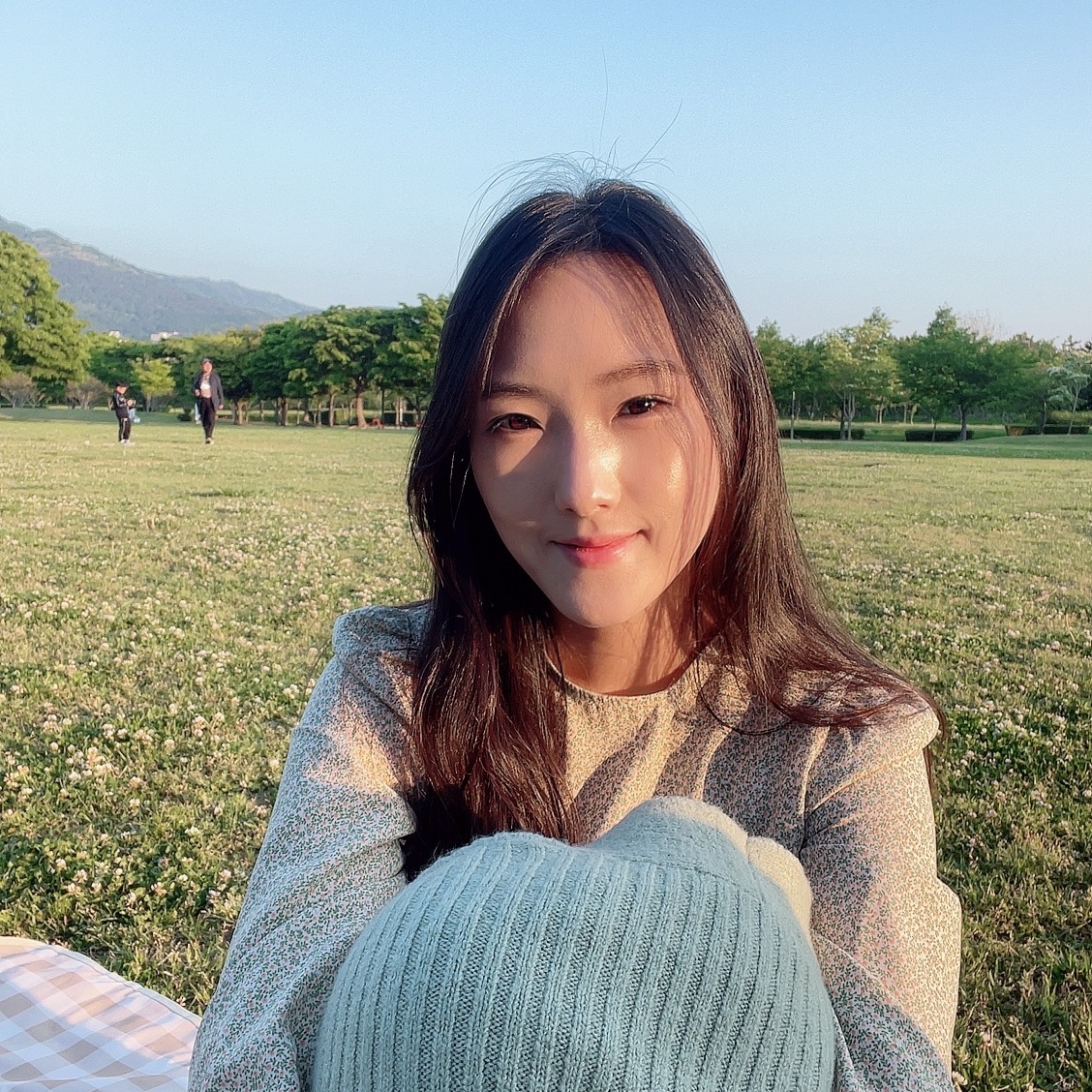 Dyson Airwrap Multi Styler Complete Long Nickel Copper (Korean Ver.), Apple Watch Series 7 41mm GPS Midnight Aluminum Case with Sport Band Midnight (Korean Ver.) 착용 스타일