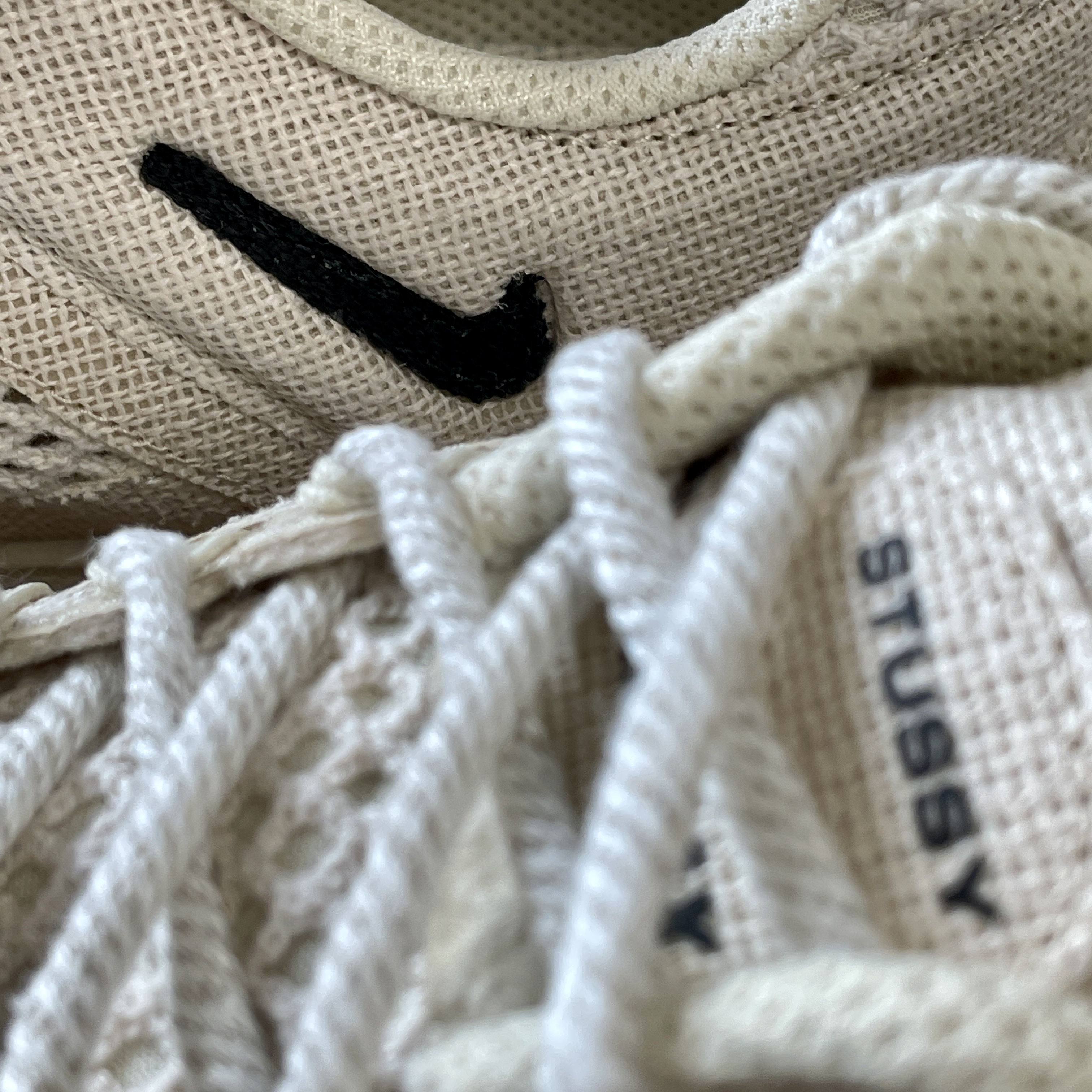 Nike x Stussy Air Max 2013 Fossil 착용 스타일 - 3