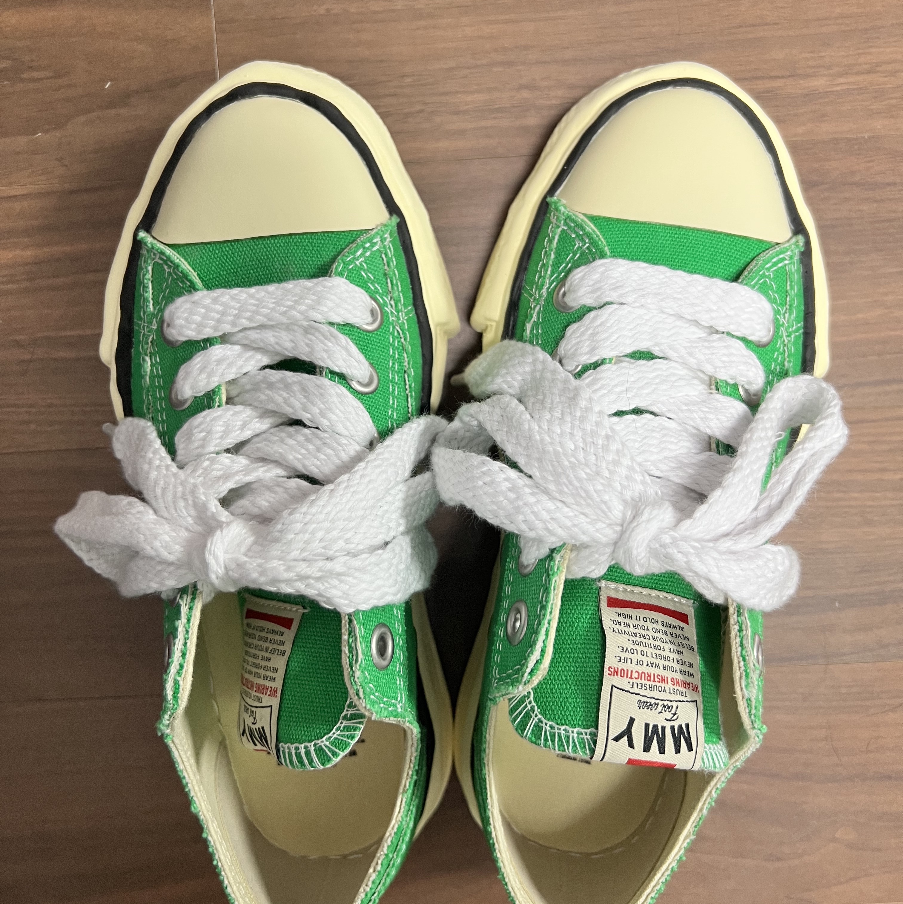 Maison Mihara Yasuhiro Peterson VL OG Sole Canvas Low-top Sneakers Green 착용 스타일 - 3