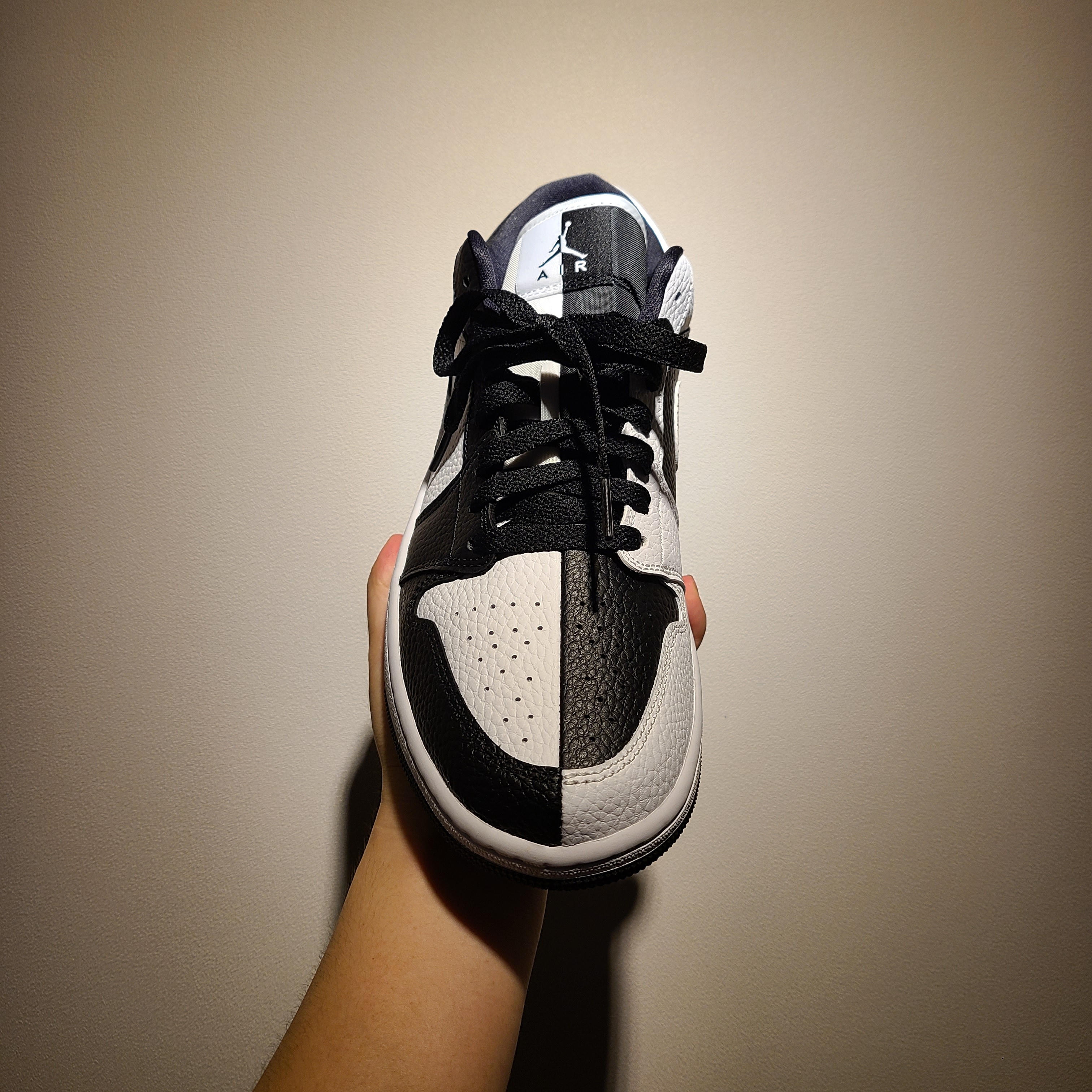 (W) Jordan 1 Low SE Black White 착용 스타일 - 4