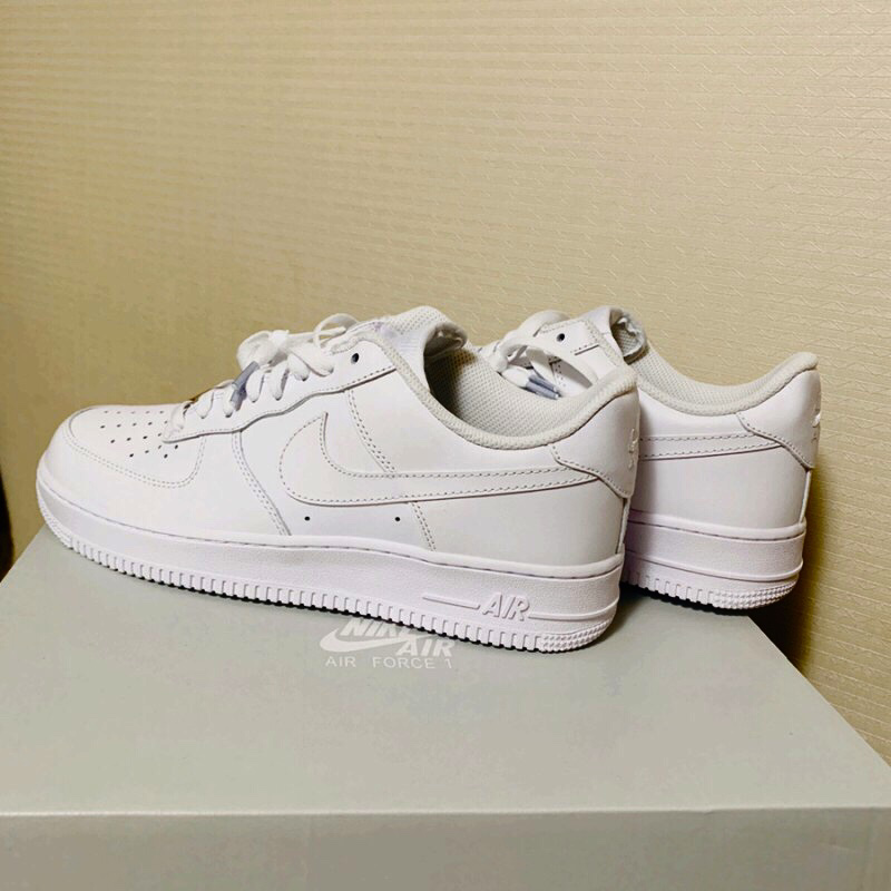 Nike Air Force 1 '07 Low White 착용 스타일 - 2