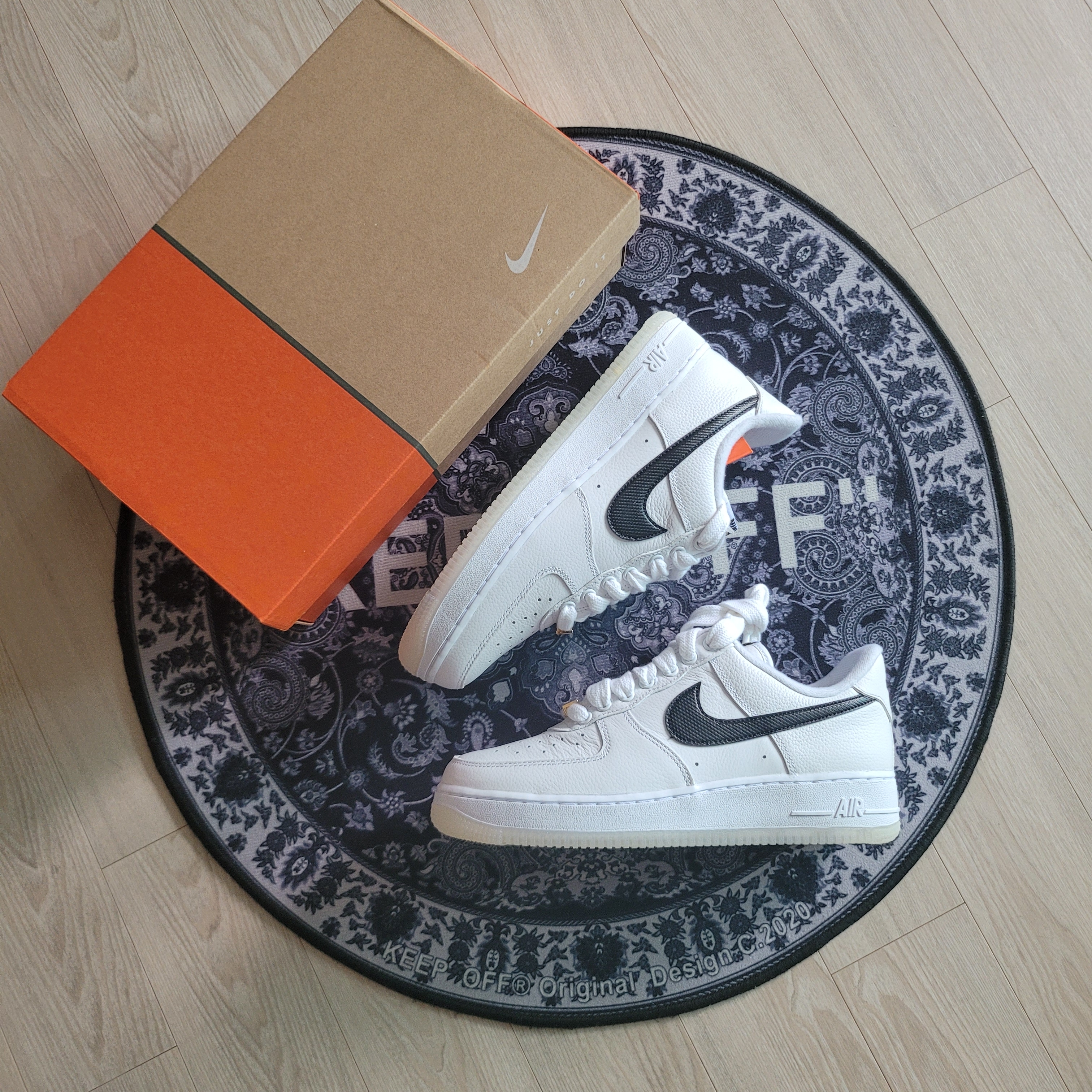 Nike Air Force 1 '07 PRM Bronx Origins 착용 스타일 - 1
