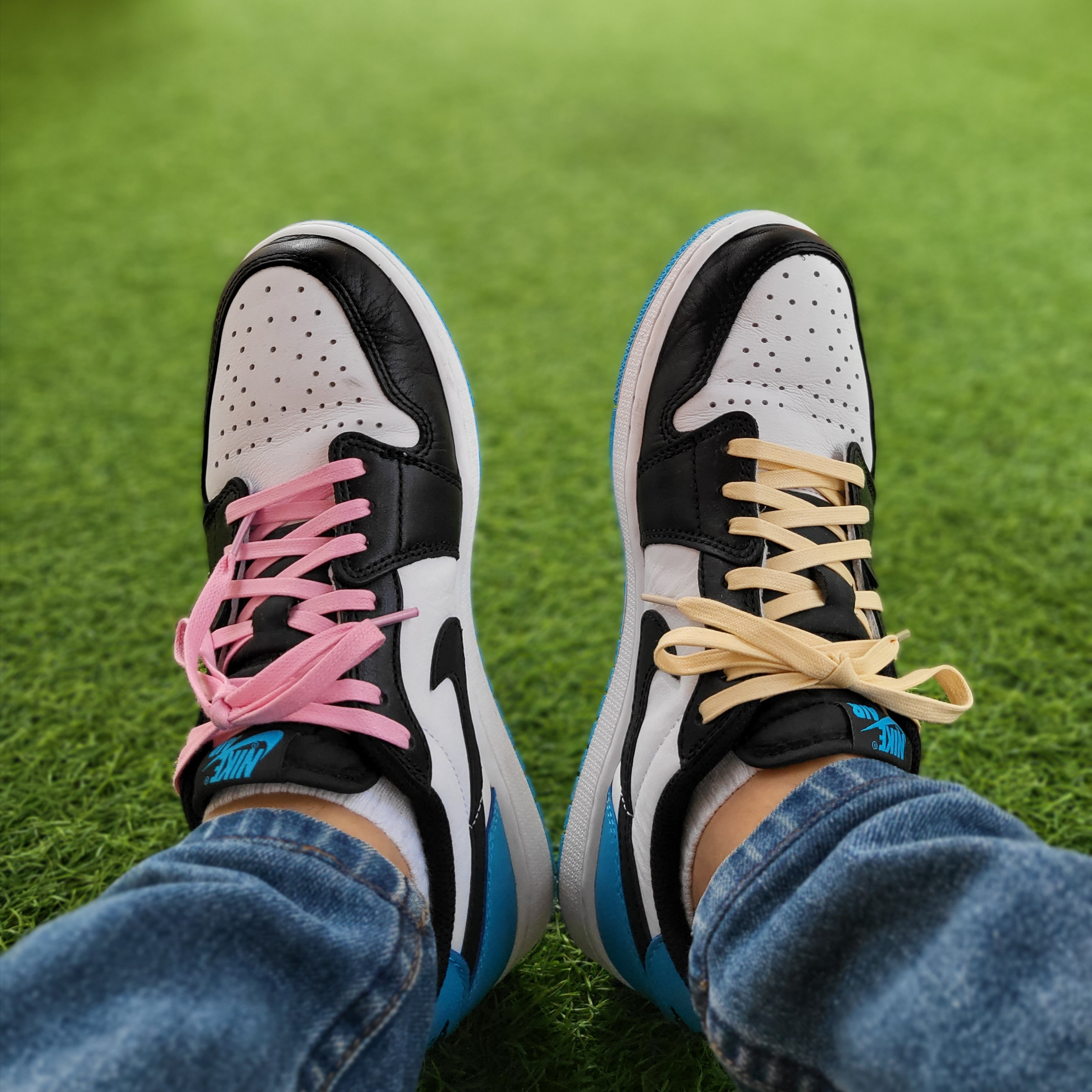 Jordan 1 Retro Low OG Black and Dark Powder Blue, (W) Jordan 1 Retro Low OG Black and Dark Powder Blue 착용 스타일 - 1