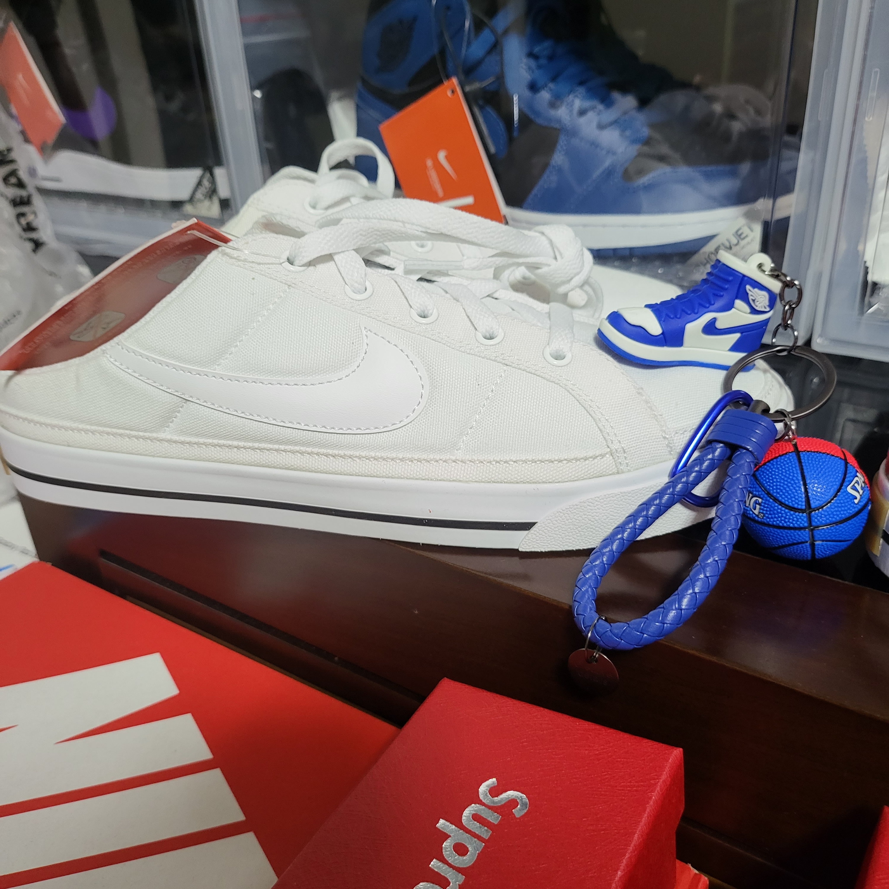 (W) Nike Court Legacy Mule White 착용 스타일 - 3