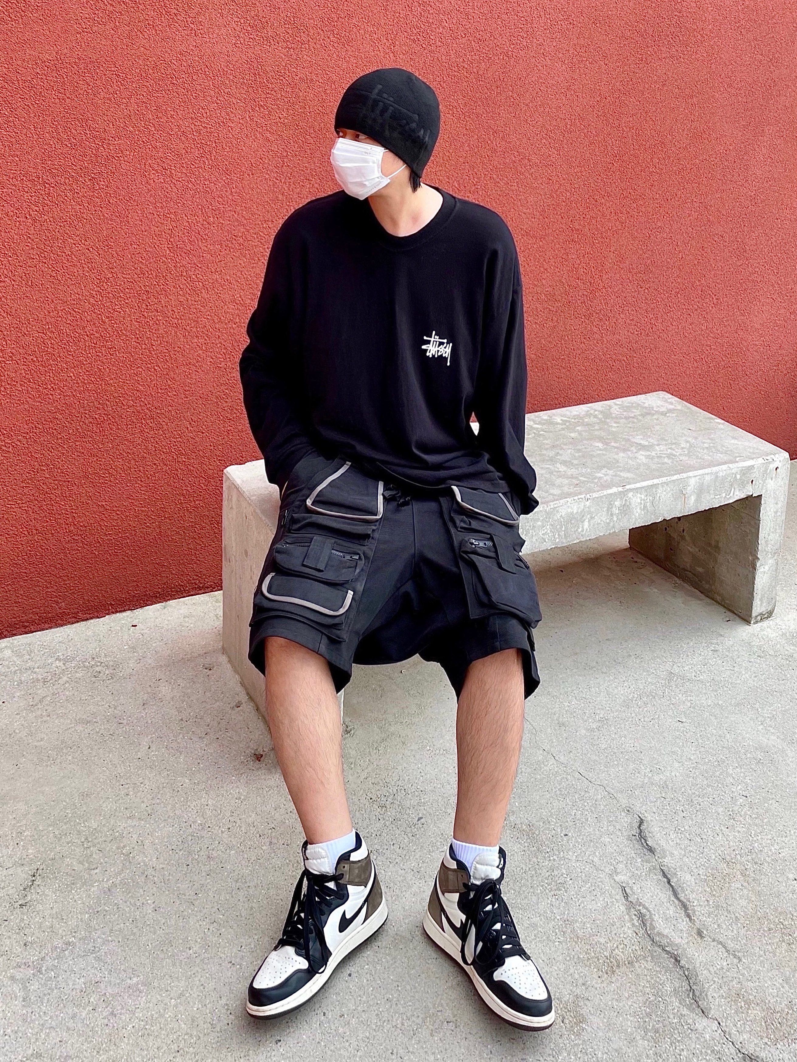 Stussy Debossed Stock Logo Beanie Black, Stussy Basic Stussy LS T-Shirt Black 2022 착용 스타일
