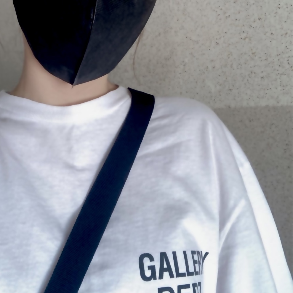 Gallery Dept. Souvenir T-Shirt White 착용 스타일