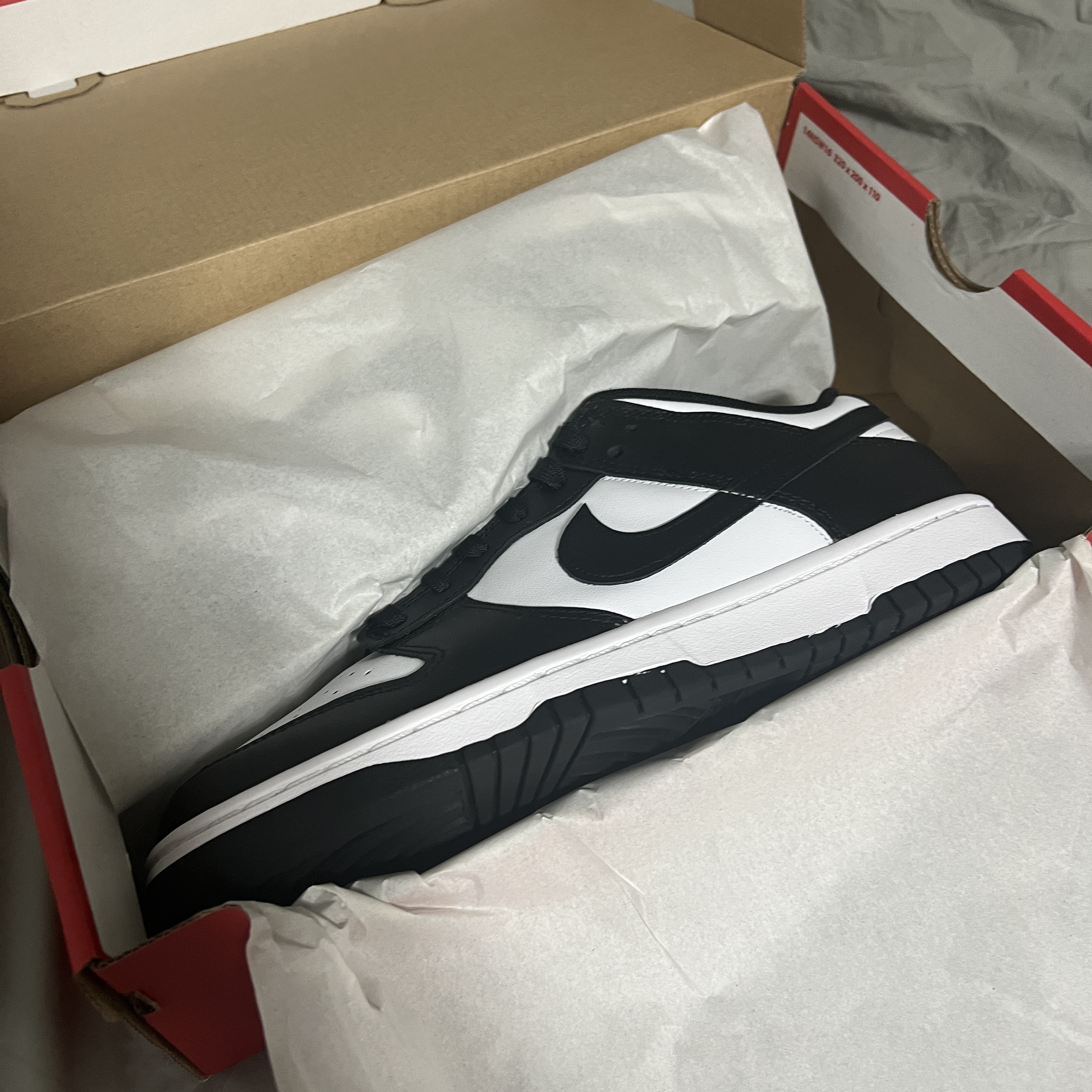 Nike Dunk Low Retro Black 착용 스타일