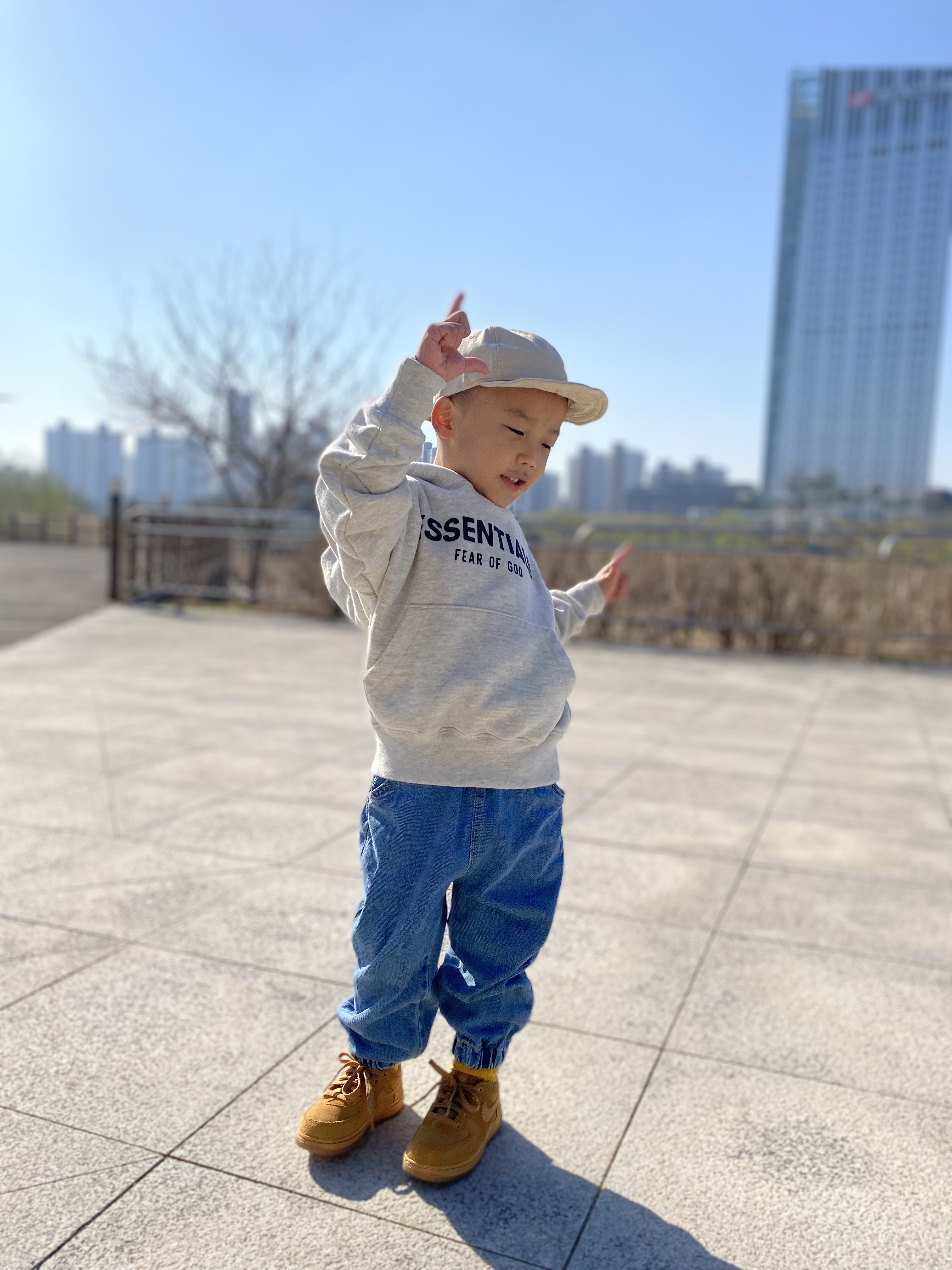(Kids) Essentials Pull-Over Hoodie Oatmeal - 21SS, (TD) Nike Force 1 Low Wheat 착용 스타일 - 3